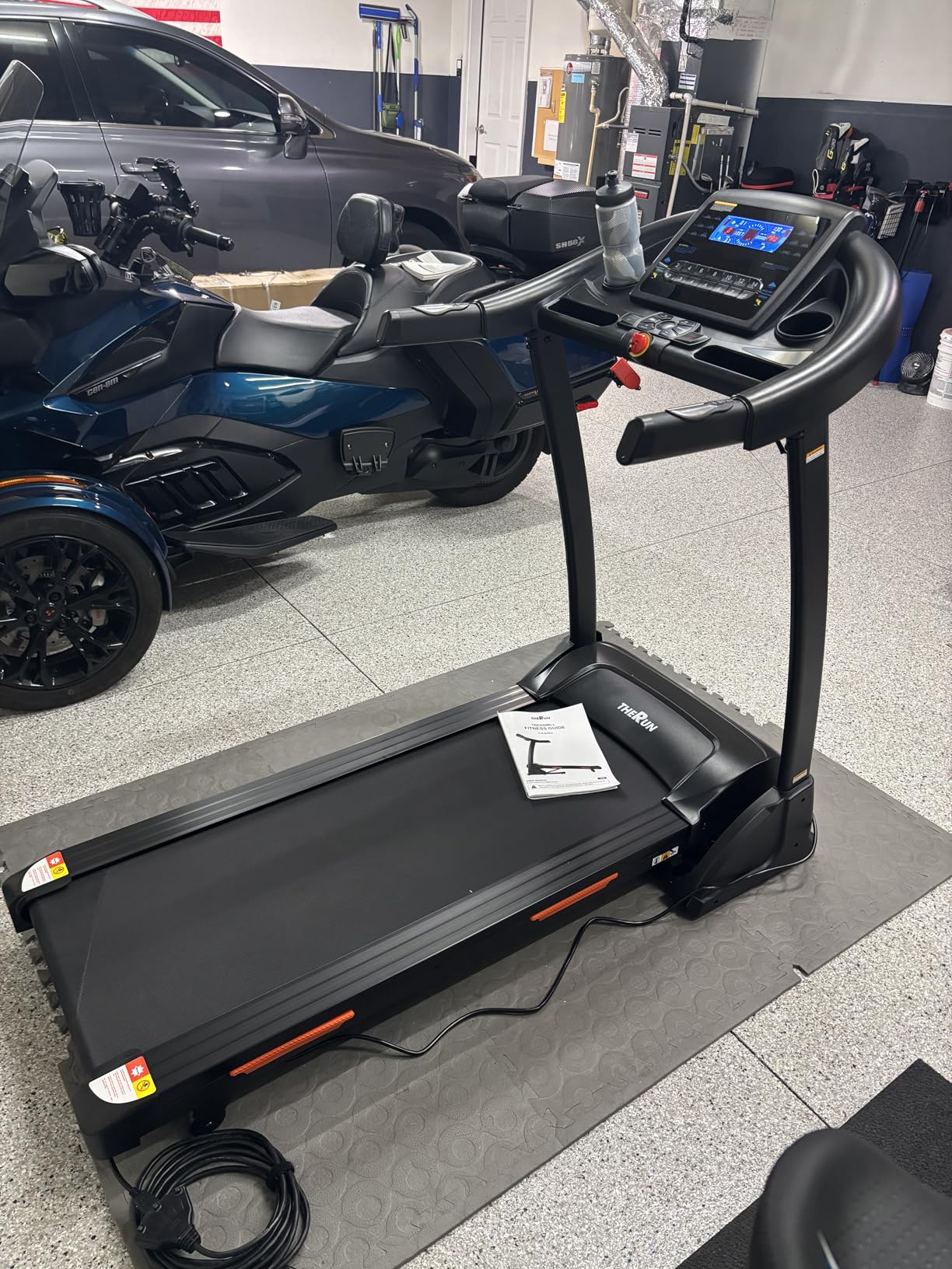 THERUN Incline Treadmill, Treadmills for Running and Walking, 300 lbs Weight Capacity Folding Treadmill with 0-15% Auto Incline, Wide Belt, 3.5 HP, App, Heart Rate customer photo 2