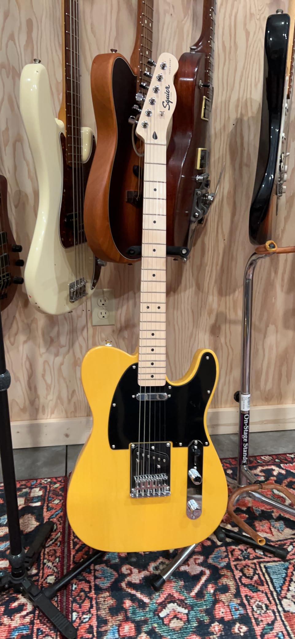 Squier Sonic Telecaster Electric Guitar, Torino Red, Laurel Fingerboard customer photo 2