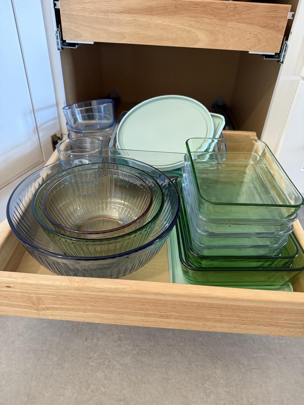 Pyrex Colors Tinted (12-PC Full Set) Small/Medium/Large Food Storage Container Set, Snug Fit Non-Toxic Plastic BPA-Free Lids, Freezer Dishwasher Microwave Safe, 3 Cup, 6 Cup & 11 Cup customer photo 2