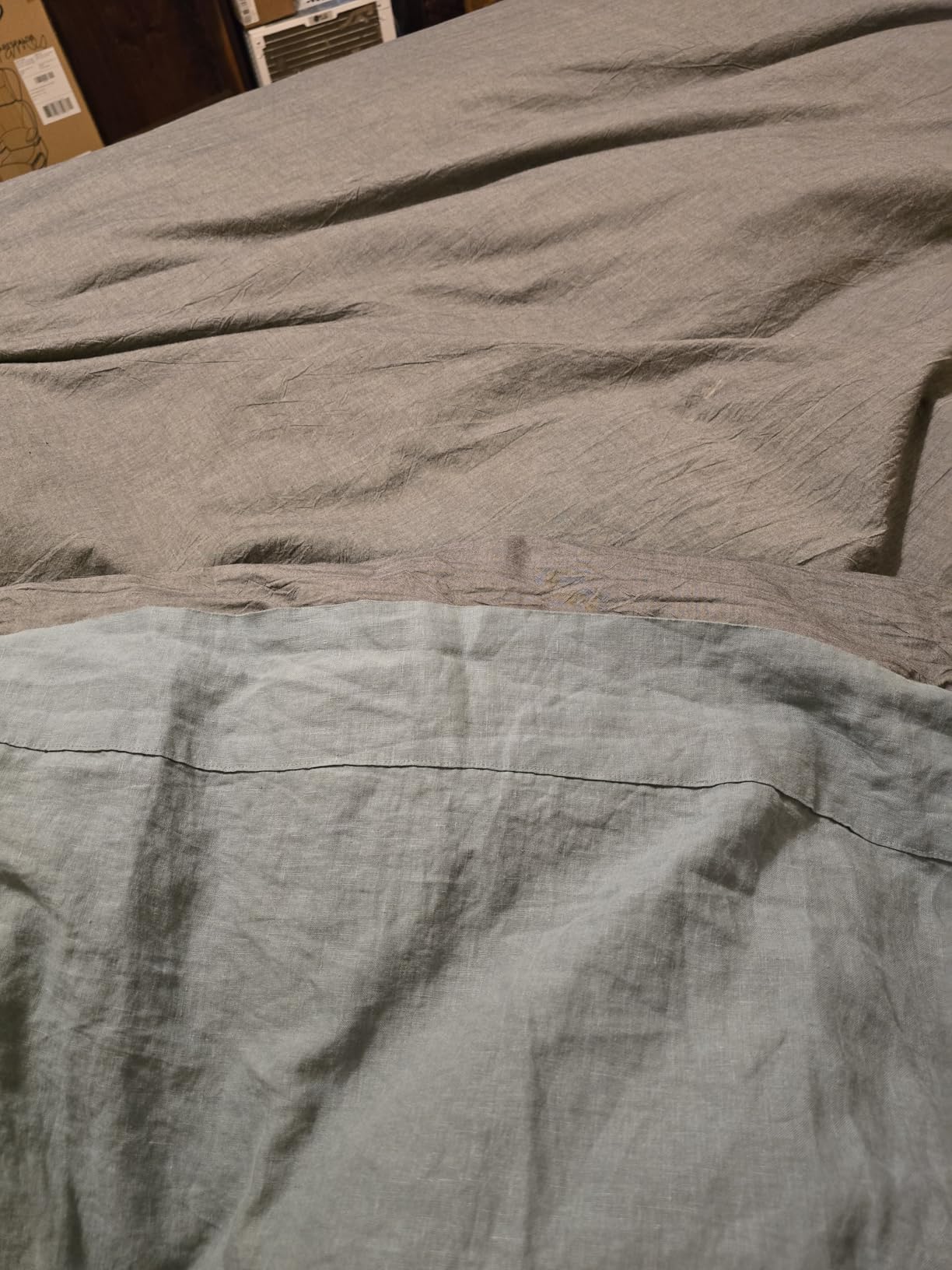 EVERLY Linen Queen Sheets Set, 100% Stonewashed French Linen Bed Sheets Deep Pocket Sheets, 4 Pieces (1 Flat Sheet, 1 Fitted Sheet, 2 Pillowcases) Natural Flax Bedding Set-Mossy Green customer photo 2