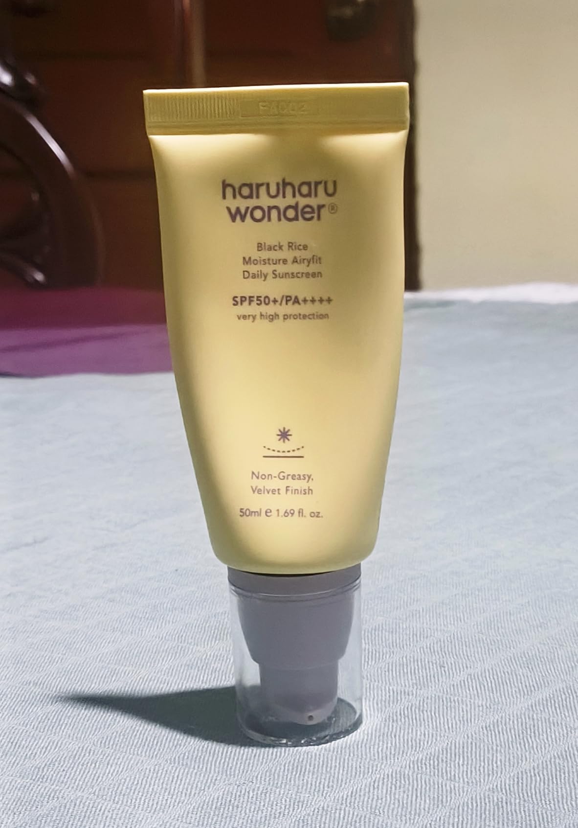 Haruharu Wonder Black Rice Moisture Airyfit Daily Sunscreen SPF 50, Velvet Finish, No White Cast, Hydrating, Korean Skin Care, Vegan, 1.69 fl.oz customer photo 2