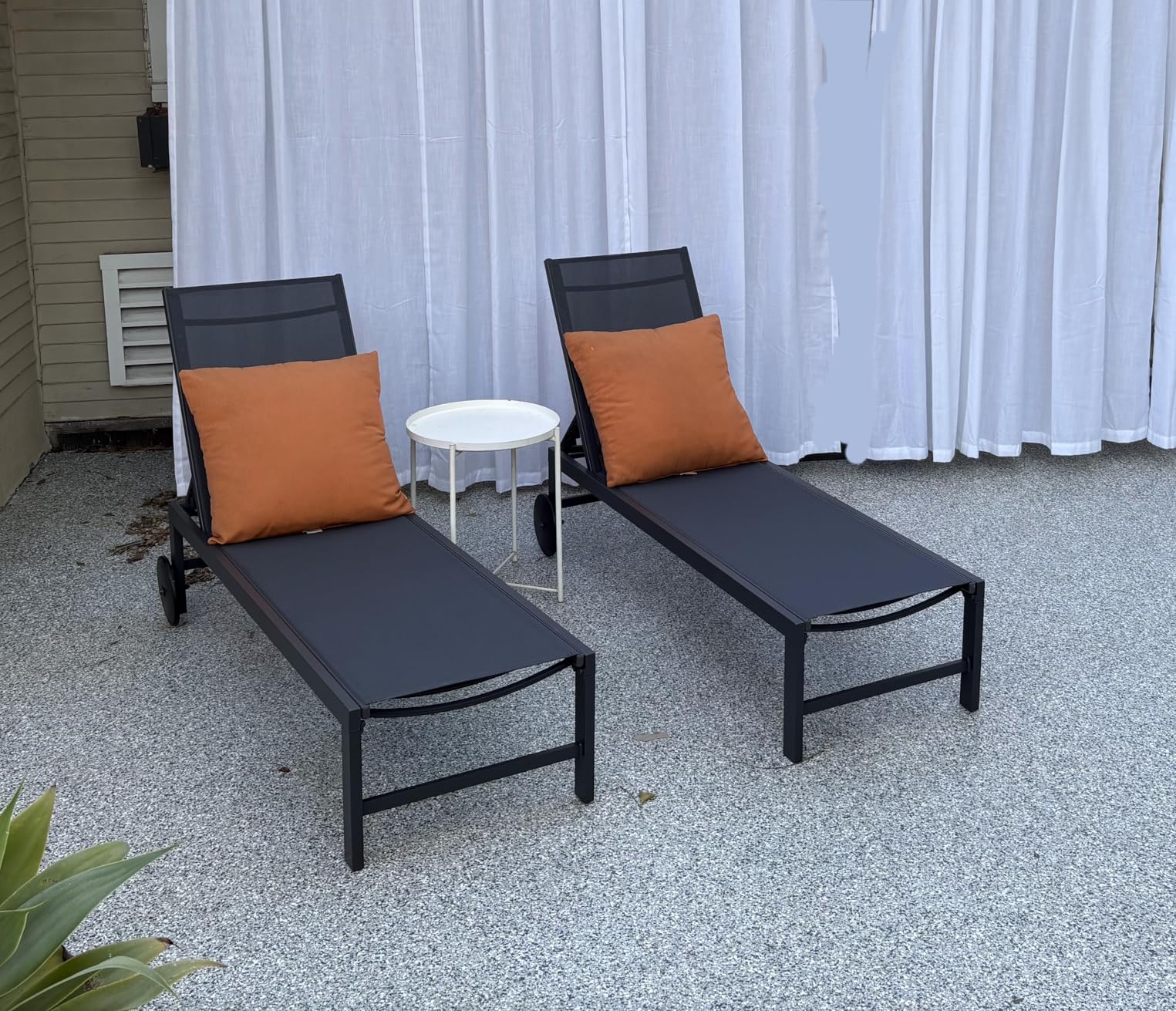 Shintenchi 2 PCS Outdoor Chaise Lounges Chair with Wheels Aluminum Reclining Patio Lounge Chairs with 5 Adjustable Position Recliner for Patio, Beach, Yard, Pool Patio Furniture Set, Light Grey customer photo 1