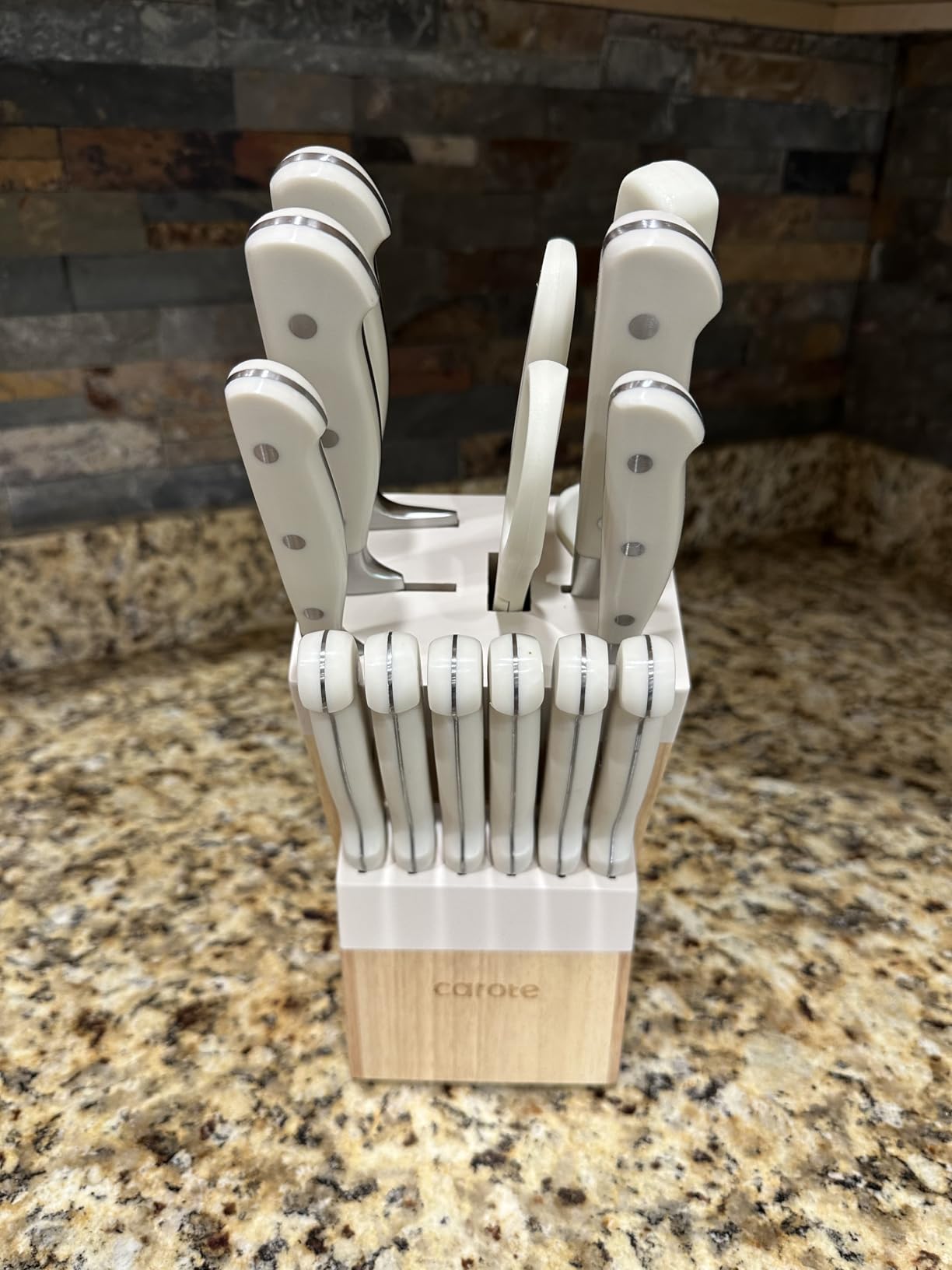 CAROTE 14 Pieces Knife Set with Block, Forged High Carbon Stainless Steel Sharp Blade Block Knife Set, Dishwasher Safe customer photo 2