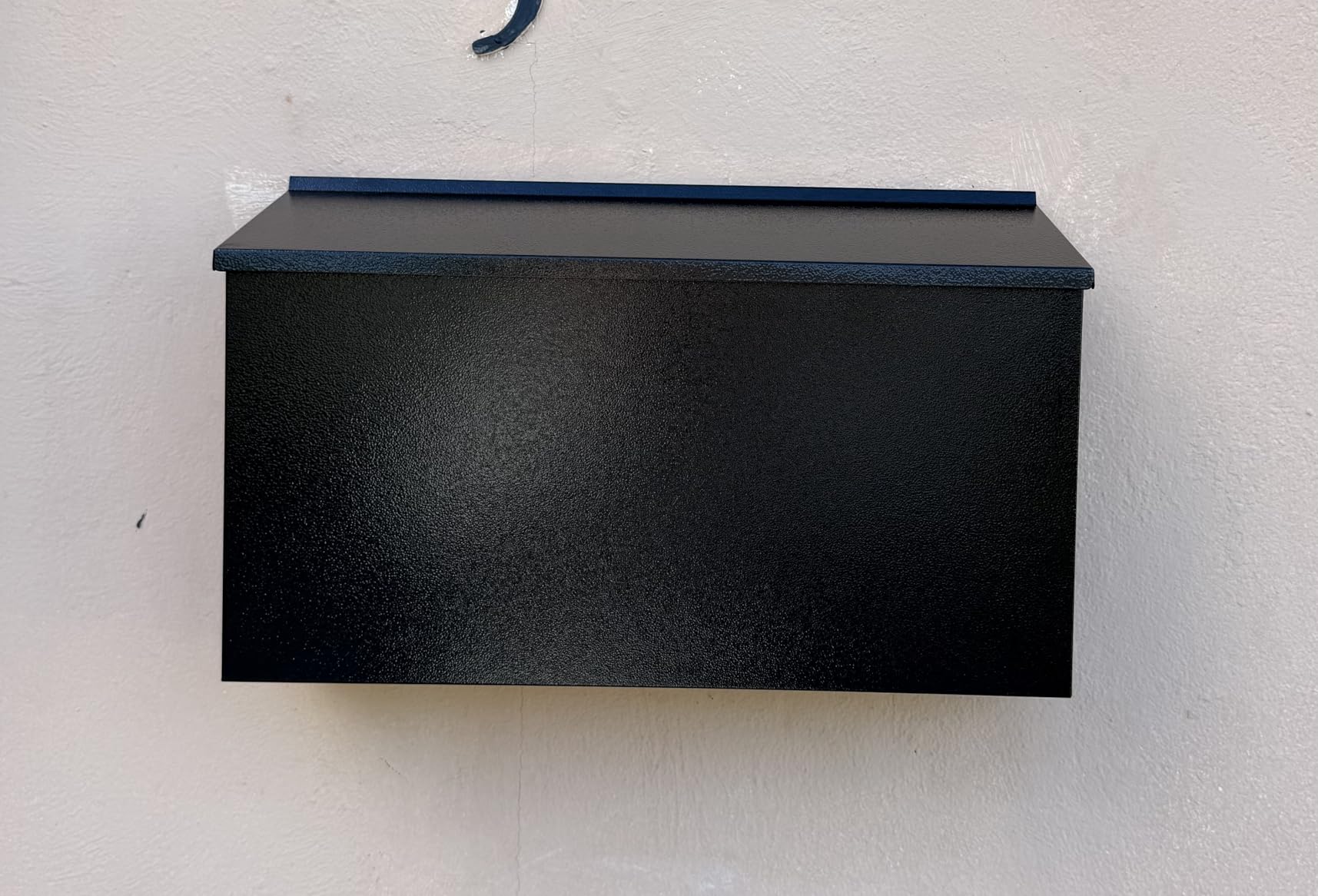 KYODOLED Locking Wall Mount Mailboxes for Outside, Large Capacity Mail Box for House with Key Lock, Security Drop Box, Metal Post Box for Home, Office Decorative,15.7 * 9.9 * 4.9in customer photo 1
