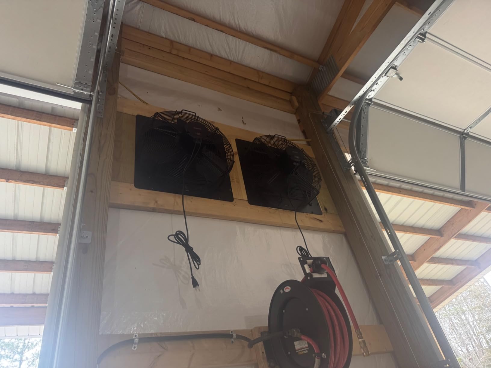 AC Infinity AIRLIFT T20, Shutter Exhaust Fan 20