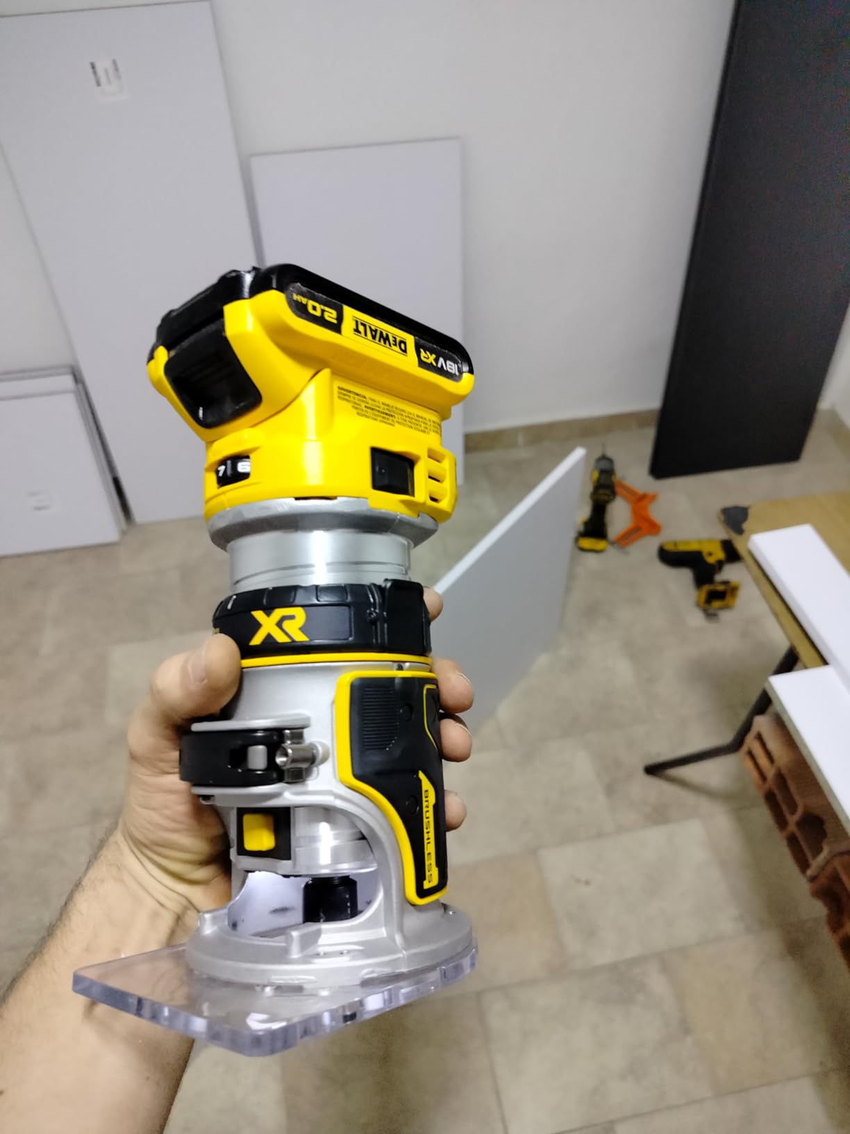 DEWALT DCW600B 20V MAX XR CMPCT Metal Fixed Base Router customer photo 1