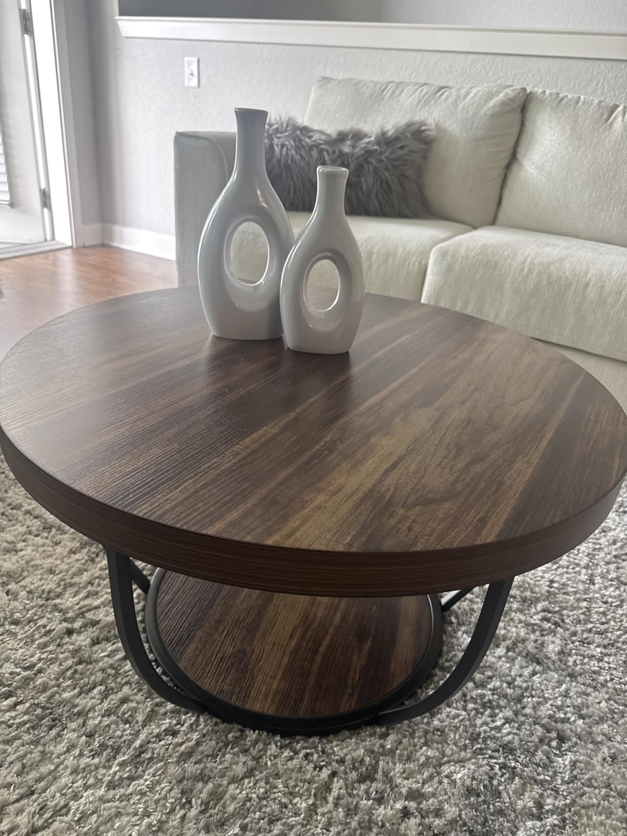 Tribesigns Modern Round Coffee Table, 2 Tier Coffee Table with Faux White Marble and Golden Metal Legs, Circle Center Table Tea Table Accent Furniture for Living Room, White and Gold customer photo 1