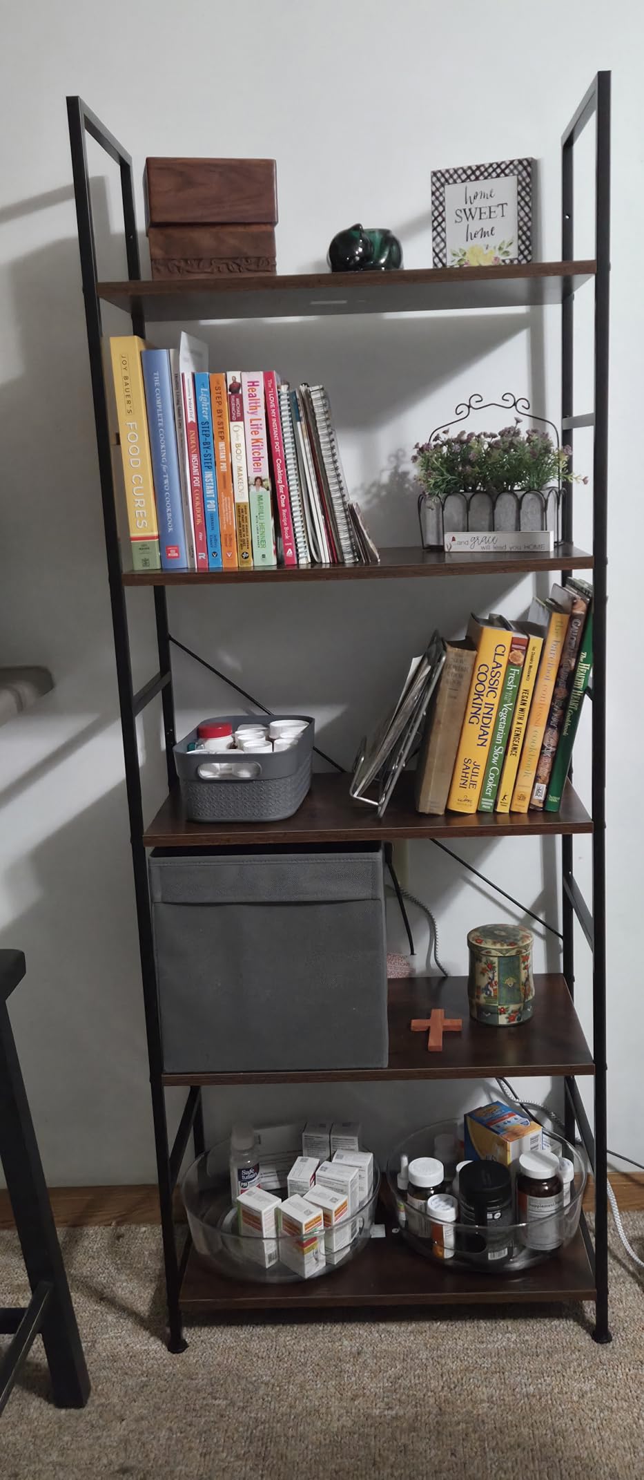 DUMOS 5 Tiers Bookshelf, Classical Modern Book Shelf, Tall Display Shelves in Living Room/Home/Office, Storage Organizer for CDs/Books/Movies, Rustic Brown customer photo 1
