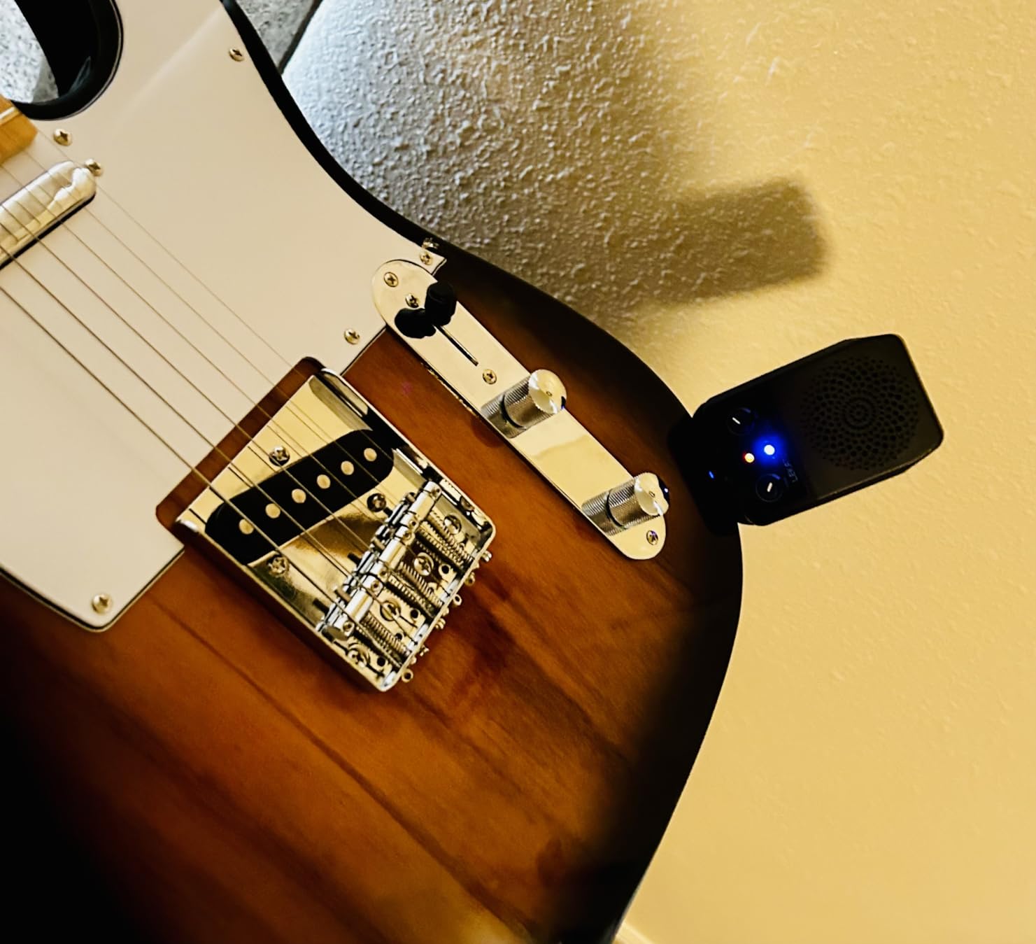 LEKATO Mini Electric Guitar Amp 5W, Portable Guitar Amp Bluetooth with Built-in 4 Effects, Clean Distortion Overdrive Reverb, Rechargeable Small Amplifier for Practice, Black (JA-05G) customer photo 1