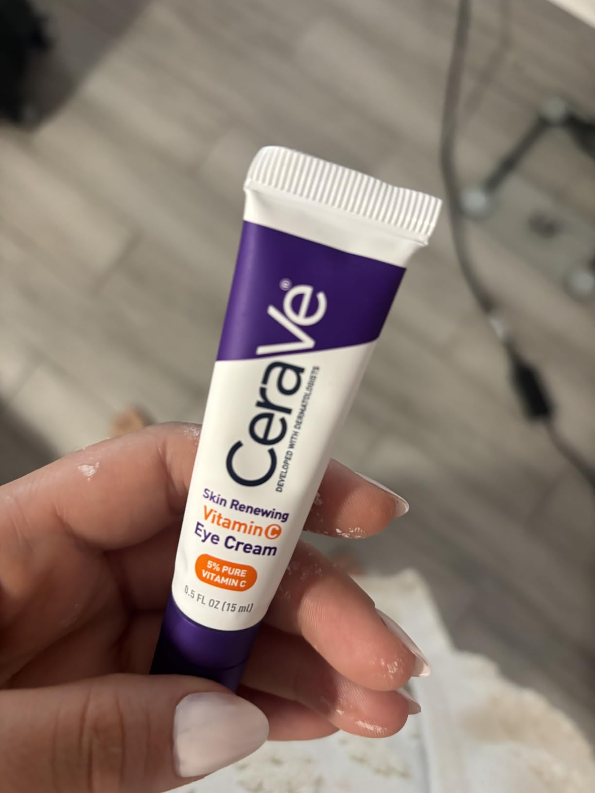 CeraVe Skin Renewing Vitamin C Eye Cream, Vitamin C, Hyaluronic Acid, Ceramides & Caffeine, Under Eye Cream For Dark Circles and Puffiness, Fragrance Free & Ophthalmologist Tested, 0.5 Fl. Oz customer photo 2