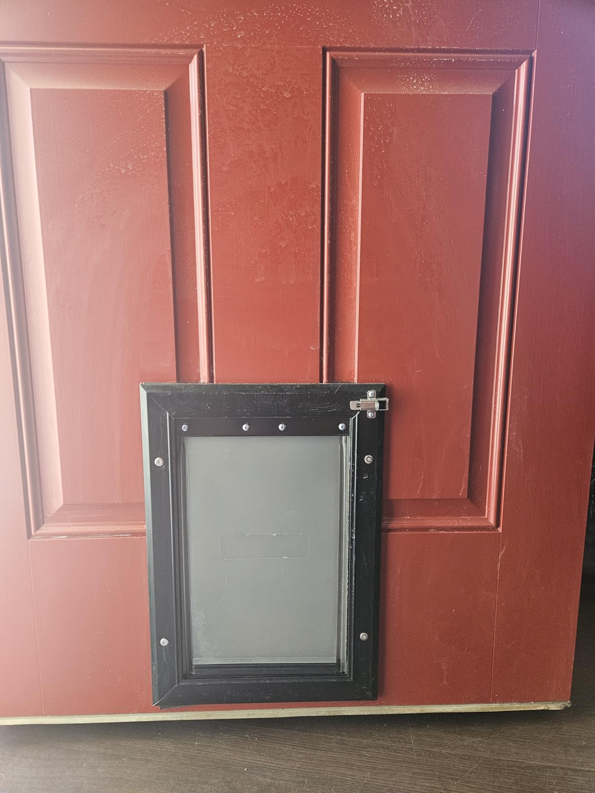 [Petoasis] 3-Flaps Heavy-Duty Dog Door, Rust Proof Aluminum Alloy Frame, Extreme Weather Dog Door Can Block Wind, Snow, and Rainwater Intrusion (Silvery White, Large for Door) customer photo 1
