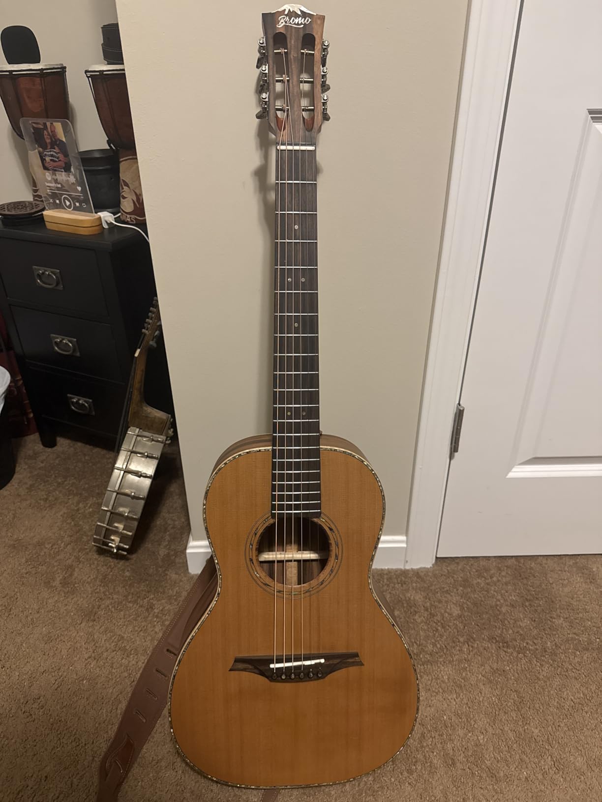 Bromo BAR 6E Solid Top Parlor Size Acoustic Guitar customer photo 2