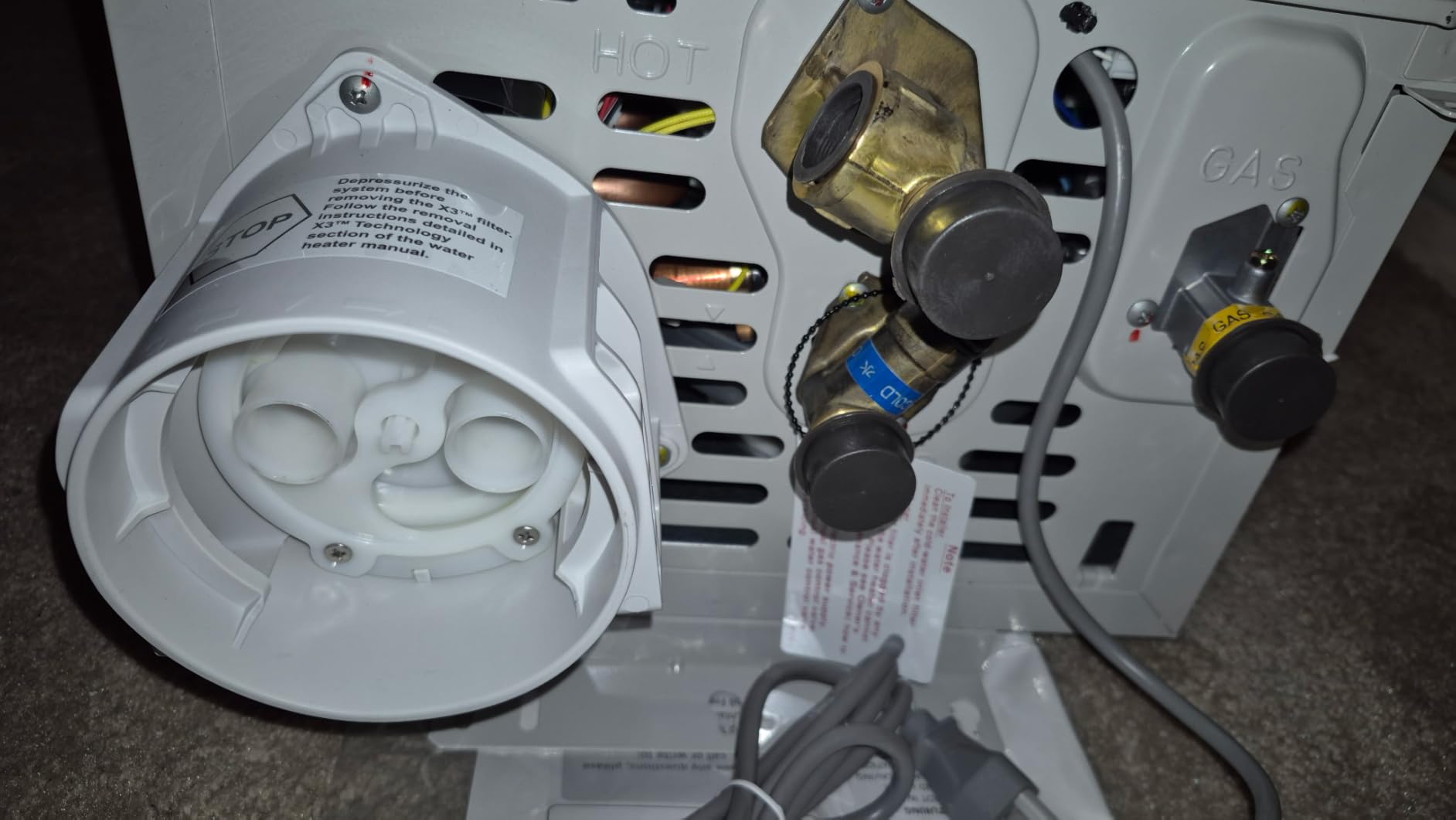 A. O. Smith Tankless Water Heater Gas - Indoor - 8 GPM - Non-Condensing Natural Gas with X3 Scale Prevention Technology - 190,000 BTU ProLine XE - ATI-310CX3 customer photo 1