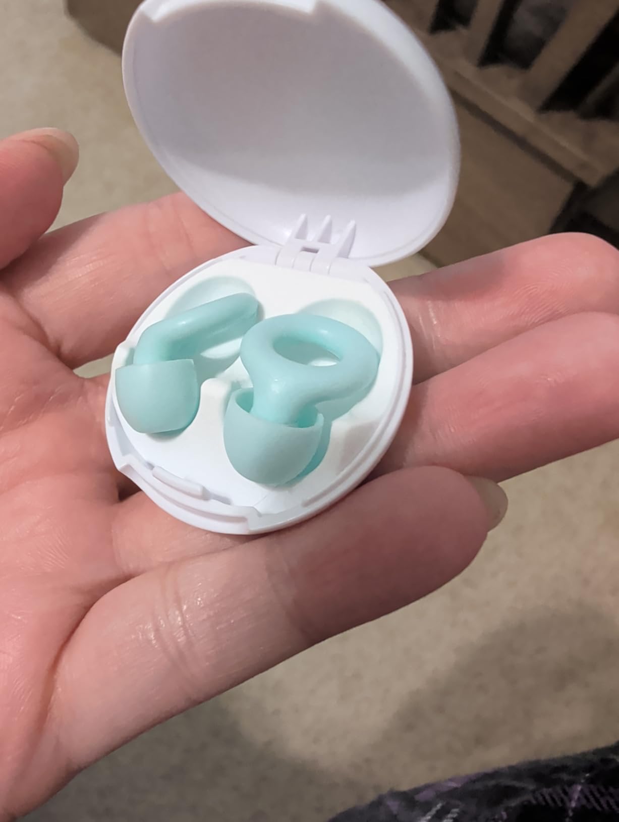 Loop Quiet 2 Ear Plugs - Ultra-Comfy Reusable Noise-Reducing Earplugs for Sleep, Deep Focus, Travel, Sensitivity | Flexible Hearing Protection | Customizable Fit | 24dB (SNR) Noise Reduction customer photo 2