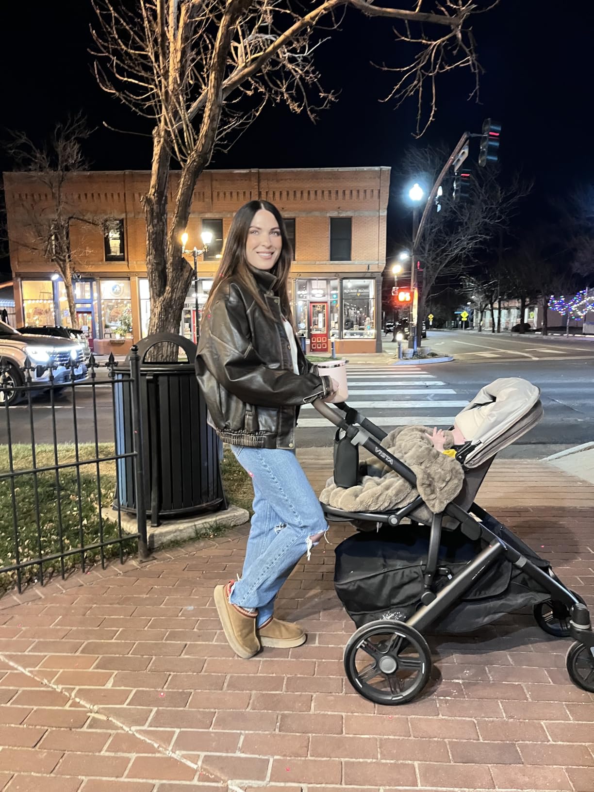 UPPAbaby Vista V3 Convertible Single-to-Double Stroller, Savannah (Pearl Grey Jacquard/Carbon Frame) customer photo 2