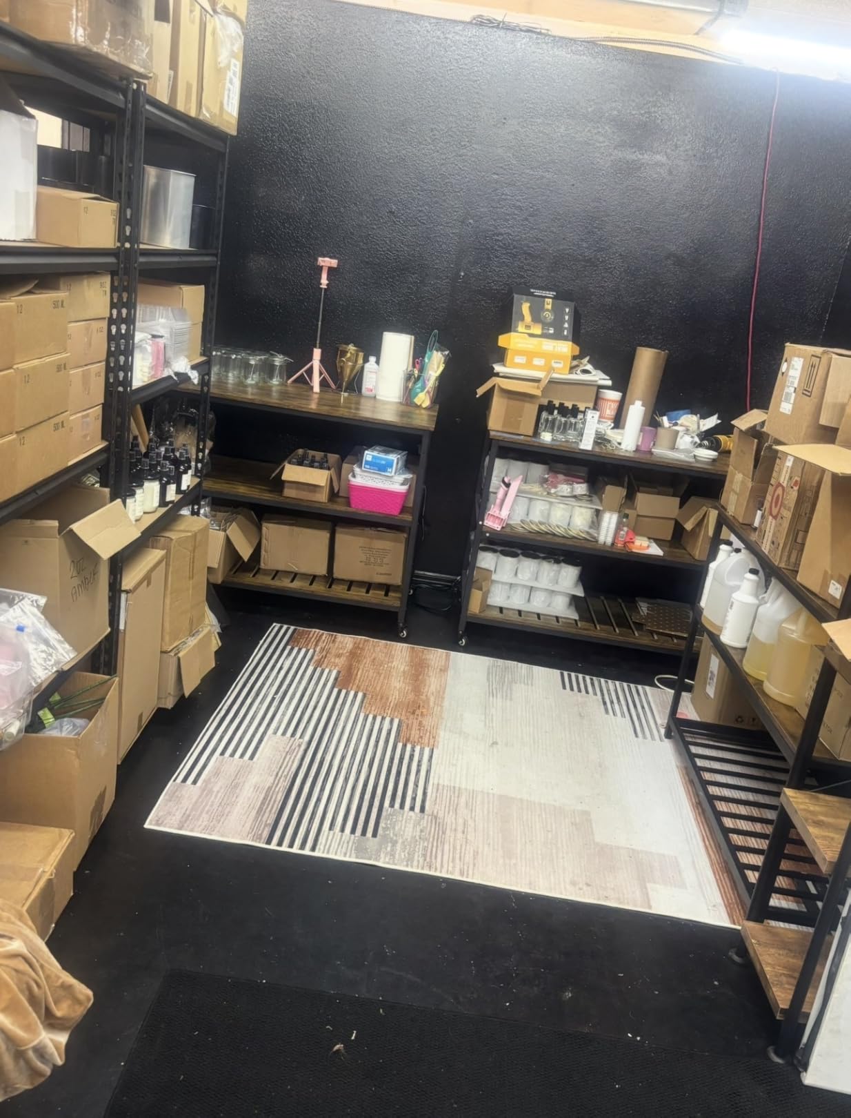 REIBII 2400LBS Garage Shelving Heavy Duty, 5 Tier Storage Shelves Adjustable Metal Shelving Unit, Garage Shelves for Basement, Warehouse, Commercial, Pantry, Closet, Kitchen 72x35.55x16, Black customer photo 1