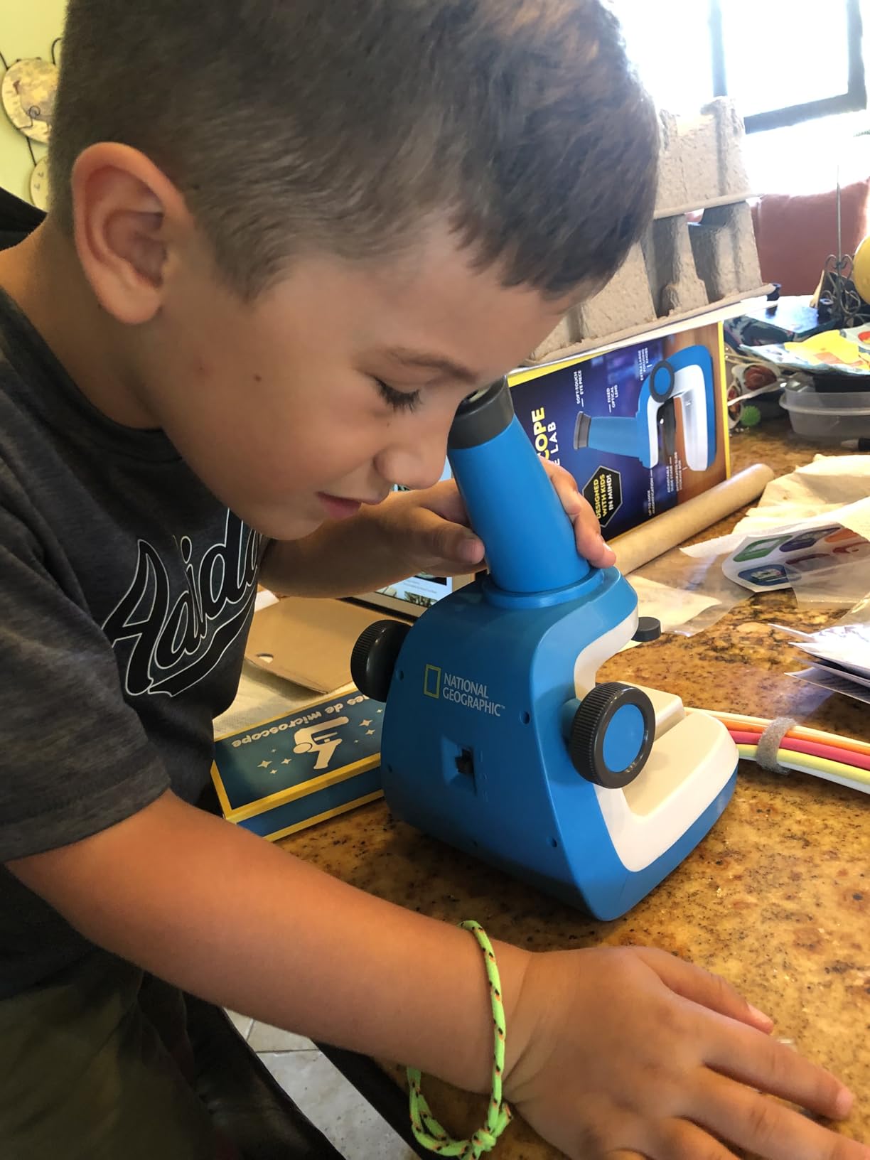 National Geographic Junior Microscope for Kids - Kit Includes Up to 250x Magnification Handheld Mini Attachment, 12 Slides, Lab Guide, Science Toy for Ages 6-12, STEM Project customer photo 1