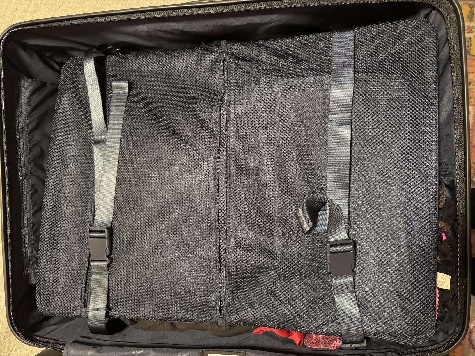 Away Large Checked Luggage - 29-Inch Lightweight Hardside Suitcase with Four WhisperGlide 360 Spinner Wheels, Interior Compression System, TSA-Accepted Lock - Navy Blue customer photo 2
