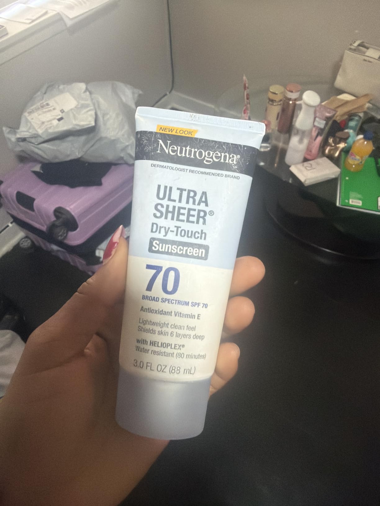 Neutrogena Ultra Sheer Stick Sunscreen for Face SPF 60, Invisible Finish, Broad Spectrum UVA/UVB Sun Protection - Vitamin C & E, Non Greasy, Fragrance Free, Water Resistant 80 Min, Travel Size, .47 oz customer photo 2