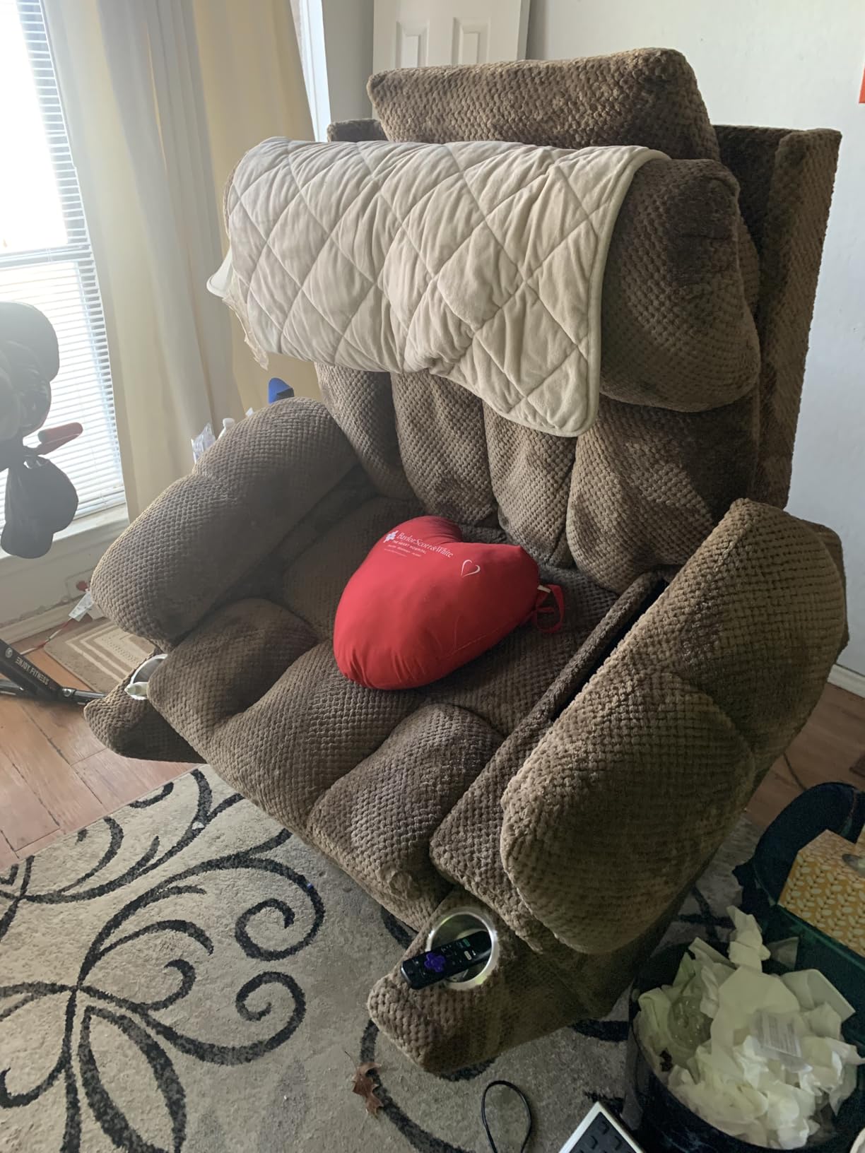 Oversized Power Lift Recliner Chair with Adjustable Headrest for Elderly,Dual Motor Lay Flat Recliner Chair with USB Port,Type C,Big and Tall Recliner with Massage&Heat,Cup Holders,Arm Storage,Brown customer photo 2