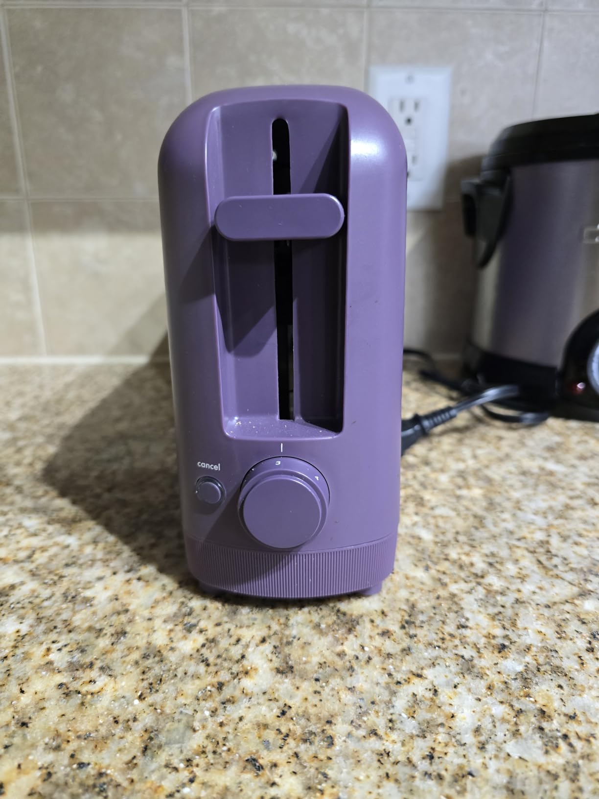 bella 4 Slice Slim Toaster, Fits-anywhere Kitchenware, 6 Setting Shade Control with Reheat & Cancel Buttons, Fits Sourdough, 10