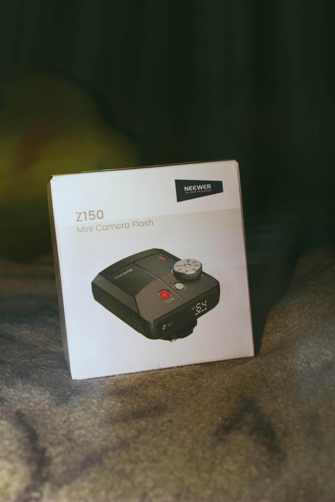 NEEWER Z160 Single Contact Camera Flash Compatible with Canon Nikon Sony Fuji Olympus Cameras, 22Ws GN14 6000K Speedlite, A/M Mode 1/1-1/128 Power, 1100mAh Battery 650 Full Power Light 1.5s Recycling customer photo 1