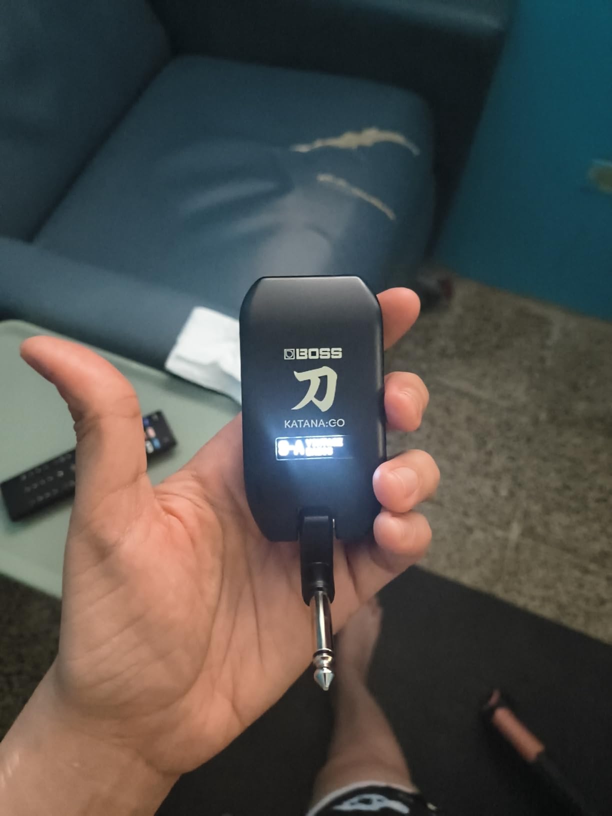 BOSS KATANA:GO Personal Headphone Amplifier for Guitar & Bass, Ready-To-Play Sounds from Stage-Class Katana Amps, Advanced Spatial Technology, Edit Tones via Bluetooth customer photo 2