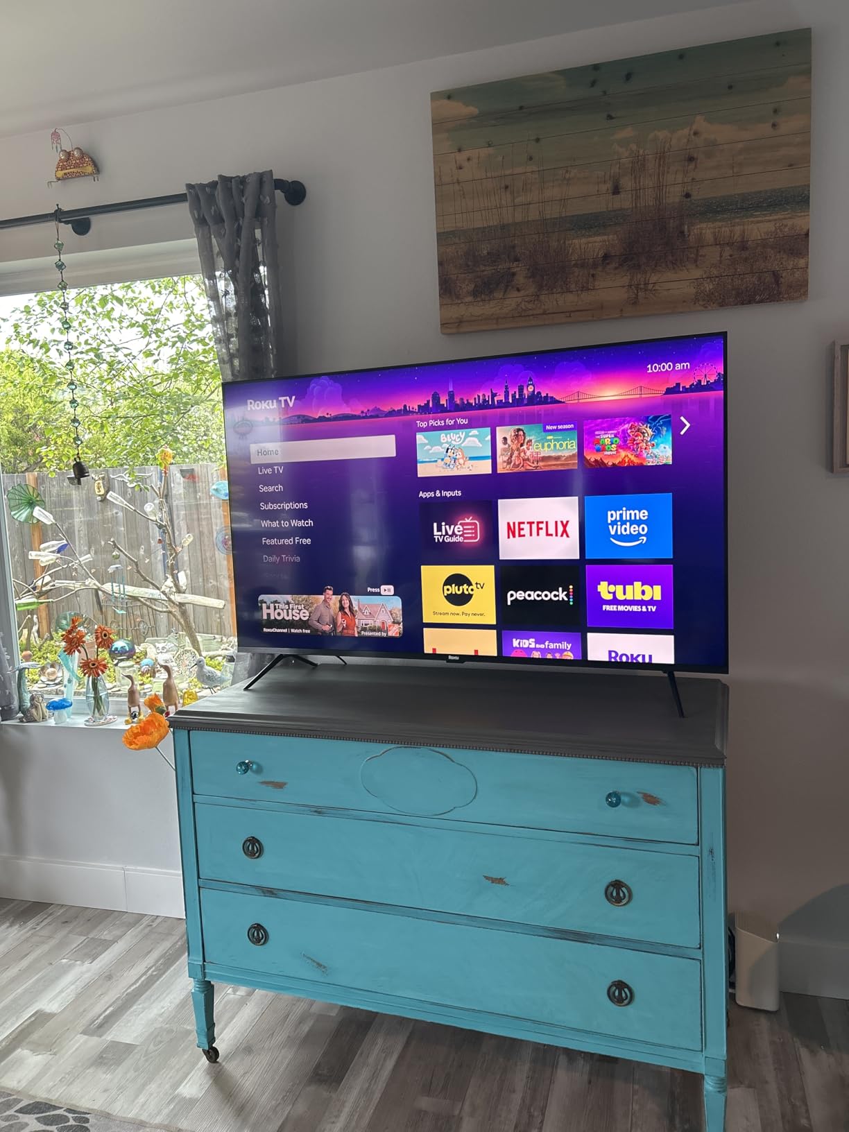Roku Smart TV - 75-Inch Plus Series, Mini-LED TV - RokuTV with Enhanced Voice Remote - Flat Screen 4K QLED Television with Dolby Vision and Wi-Fi for Streaming Live Local News, Sports customer photo 1