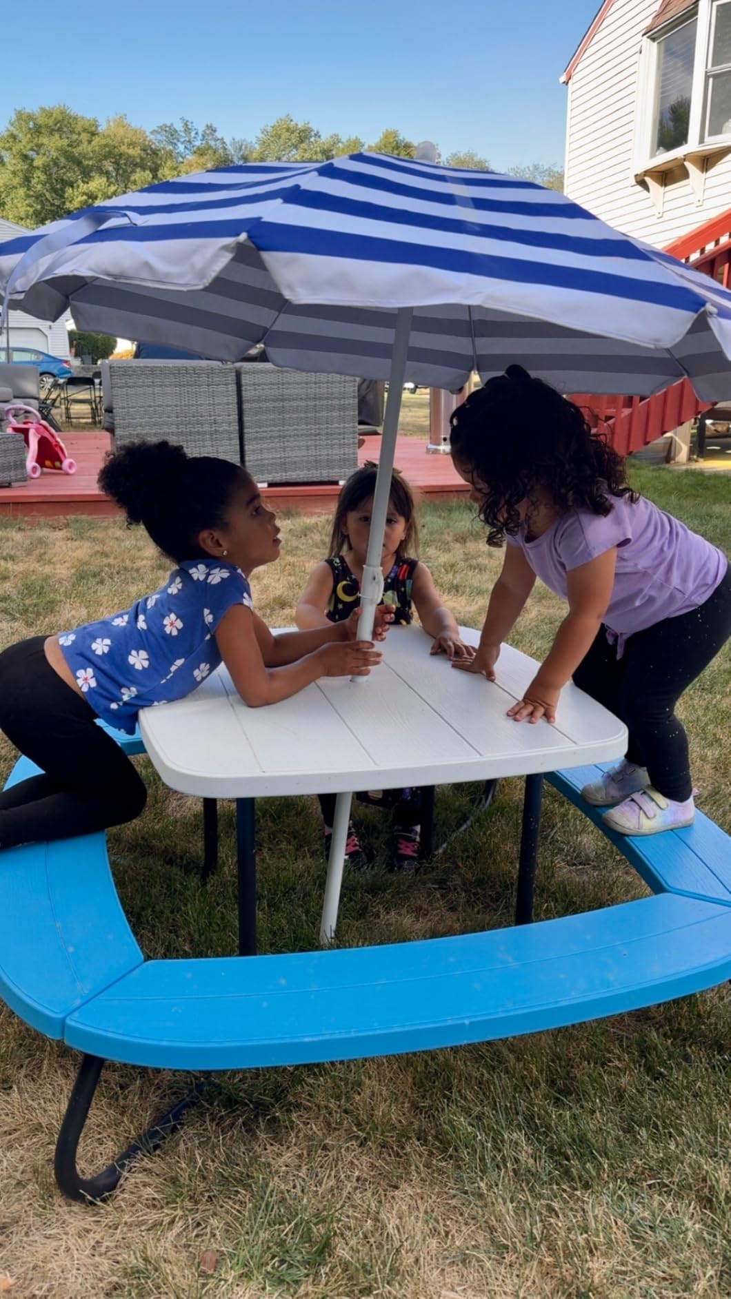 HONEY JOY Kids Picnic Table, 8 Person Toddler Outdoor Table and Chair Set, 4 Built-in Benches, Removable Umbrella, Metal Frame & HDPE Top, Children Outdoor Furniture for Backyard Patio Garden (Coffee) customer photo 1