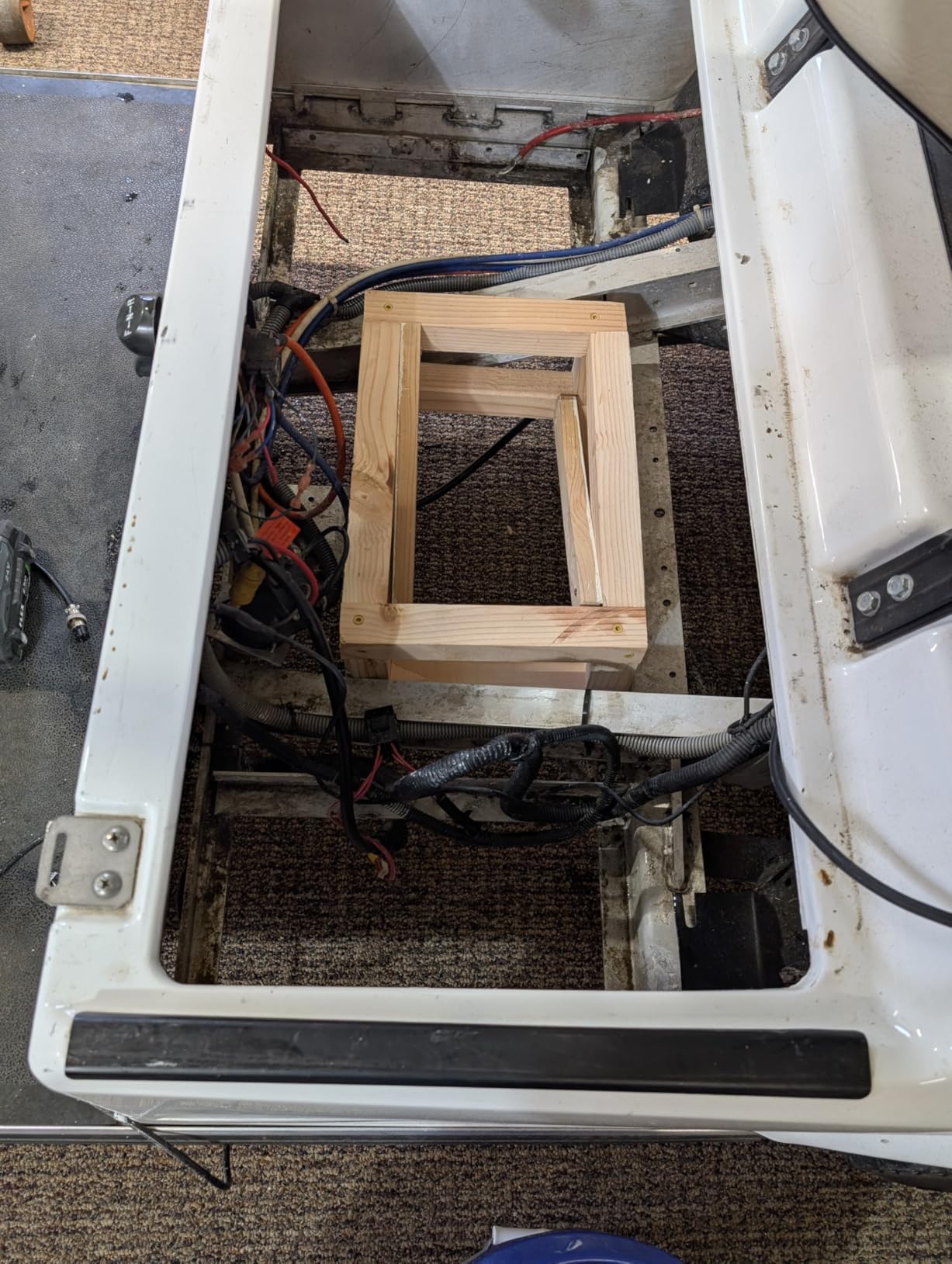TEMGO 48V (51.2V) 100Ah LiFePO4 Lithium Golf Cart Battery | 200A Smart BMS, Max 10.24kW Output, Bluetooth APP, LCD Screen, 58.4V 18A Charger customer photo 1