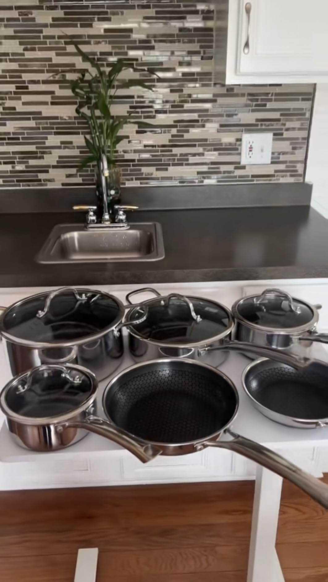 SNOWCLAD Pots and Pans Set Non Stick, 14 Pcs Hybrid Stainless Steel Cookware Sets, Non Stick Frying Pans, Saucepans, Saute Pan & Stock Pot, PFOA Free Kitchen Skillet,Induction Compatible customer photo 2