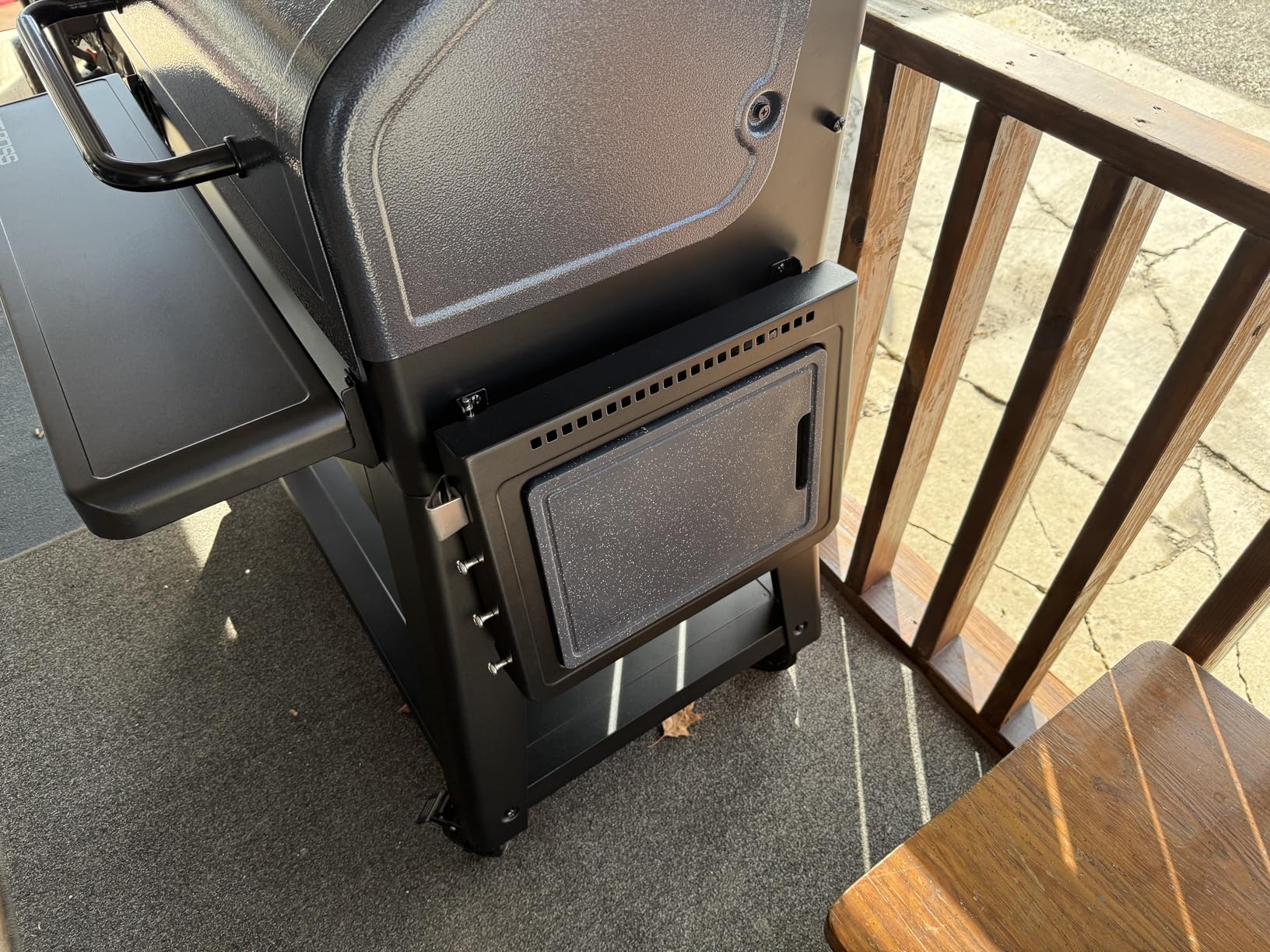 Pit Boss 850 Navigator Series WiFi & Bluetooth Wood Pellet Grill & Smoker, Flame Broiler and LCD Digital Controller, 932-Sq. In. Cook Space, 180F to 500F Temp Range, Meat Probe, 30 lb. Hopper customer photo 2