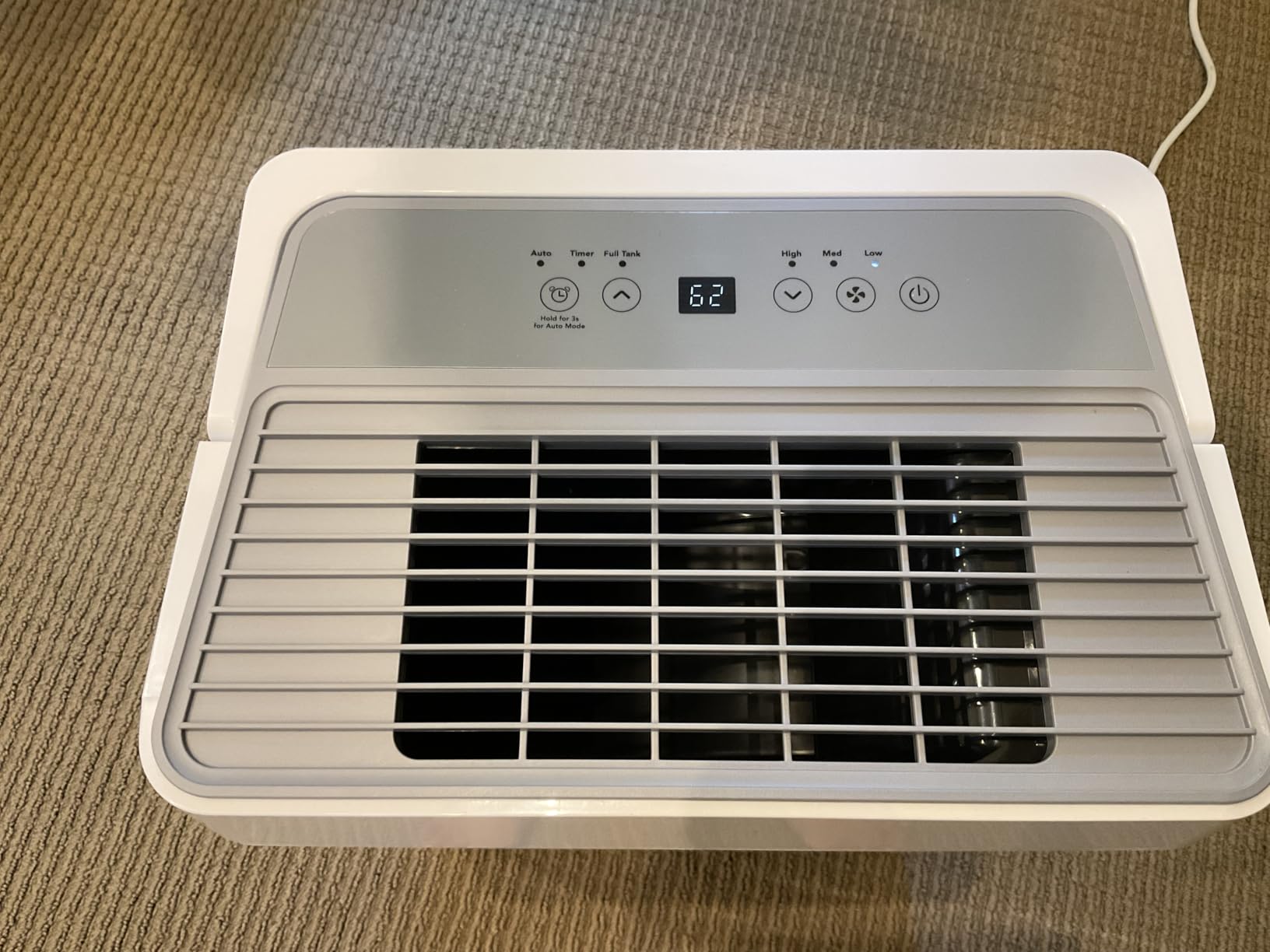 Waykar 2000 Sq. Ft. Energy Star 2025 Dehumidifier for Basement & Home, Adjusts from 15% RH With Drain Hose, Ultra Quiet 35 dB for Bedroom & Bathroom customer photo 1