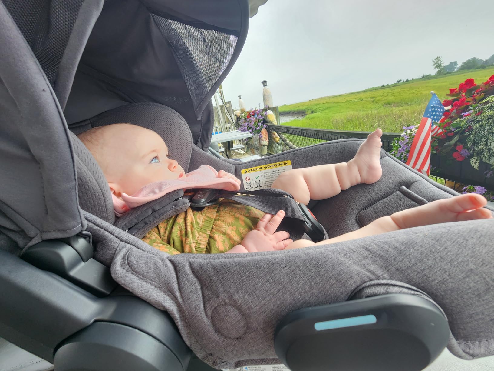 UPPAbaby Mesa V3 Infant Car Seat - Easy Installation + SmartSecure Technology - Attaches to Stroller | Base + Infant Insert Included - Greyson (Charcoal Melange) customer photo 2