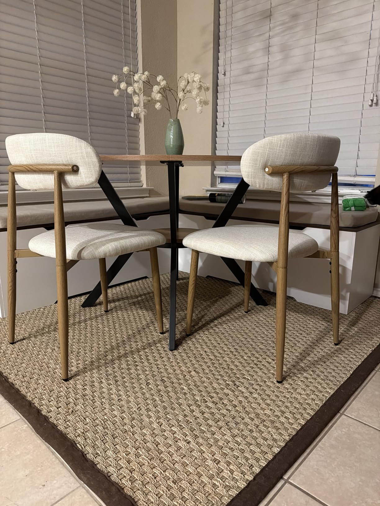 MECHYIN 42 Inch Round Dining Table for 2-4, Farmhouse Round Kitchen Table with Storage Shelf, Pedestal Dining Table, Wood Top & Metal Base, Small Space Table for Apartment, Dining Room customer photo 2