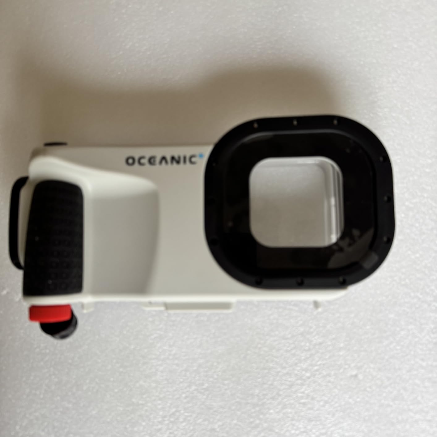 OCEANIC+ iPhone Waterproof Case for Snorkeling & Diving, Turn Your iPhone into a Waterproof Scuba Camera & Computer, Depth to 196ft, Up to iPhone 17 Pro Max Compatible customer photo 1
