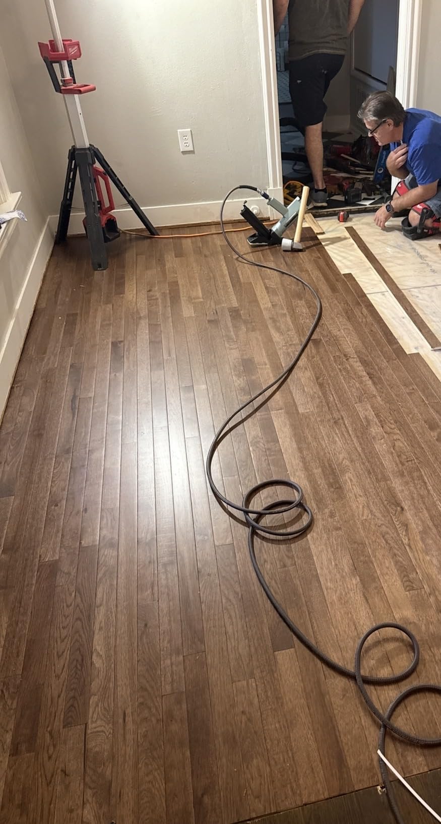 Metabo HPT 2-in-1 Flooring Nailer & Stapler (N5010AC) customer photo 1