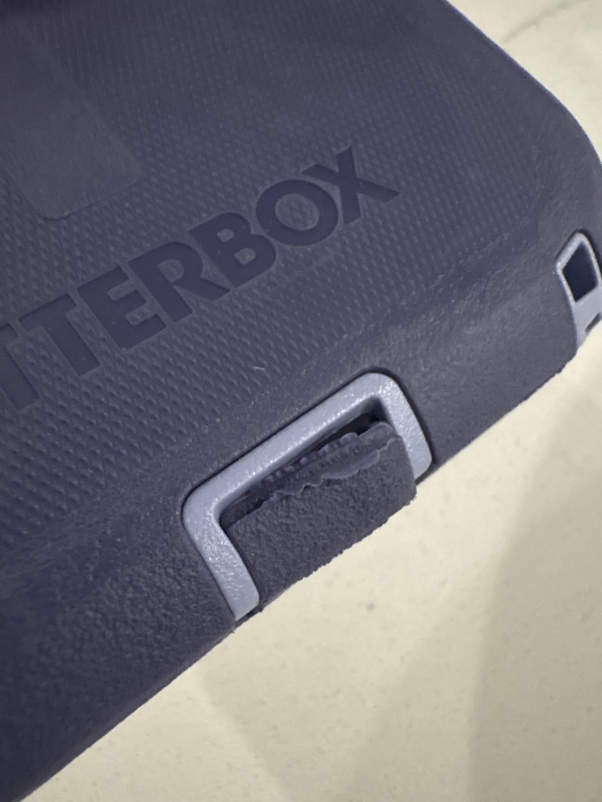 OtterBox iPhone 16 (Only) - Defender Series MagSafe Case - Black - Holster Clip Included - Built-in Magnets - Screenless - Rugged & Durable - Non-Retail Packaging customer photo 1