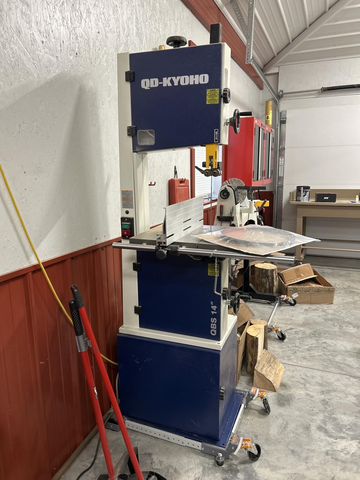 Band Saw, Portable 9-Inch Bandsaw for Woodworking, 2526 FPM Benchtop, 1/3 HP(output), 120 V 2.5-Amp Motor, Band Saws with Cast-Aluminum Worktable with Scale, Steel Bandsaws with Miter Gauge customer photo 2