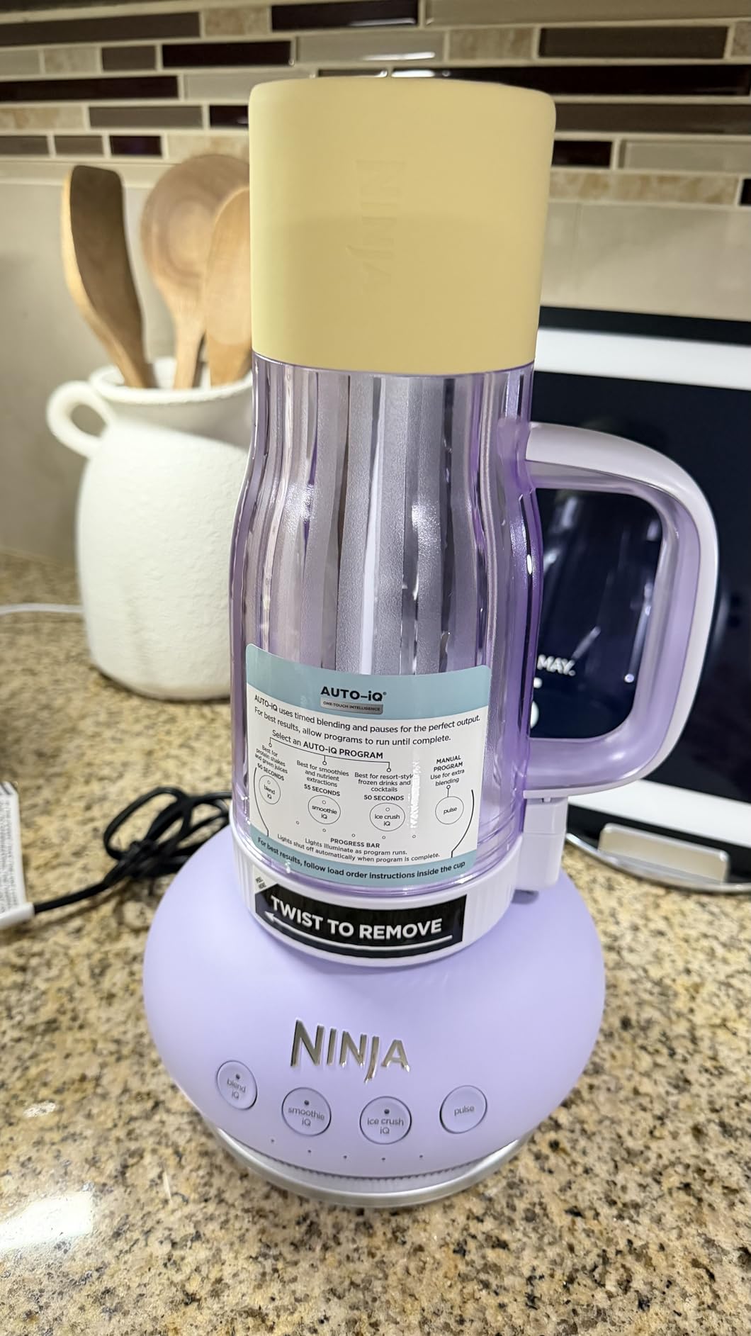 Ninja Blendboss™ | Personal Blender for Smoothies & Frozen Drinks | 26oz Travel Tumbler with LeakProof Lid, Chug Spout & Detachable Straw | Auto-iQ Technology | Cyberspace | DB351CY customer photo 1