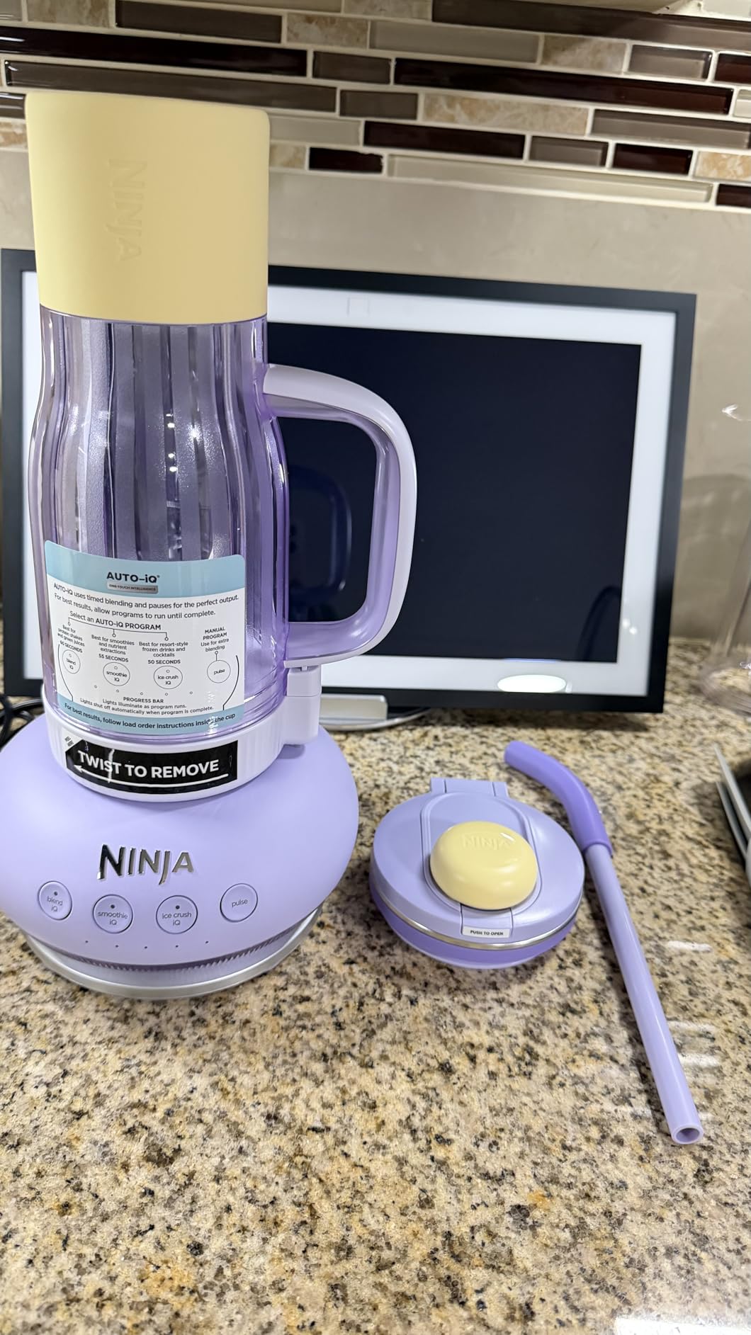 Ninja Blendboss™ | Personal Blender for Smoothies & Frozen Drinks | 26oz Travel Tumbler with LeakProof Lid, Chug Spout & Detachable Straw | Auto-iQ Technology | Cyberspace | DB351CY customer photo 2