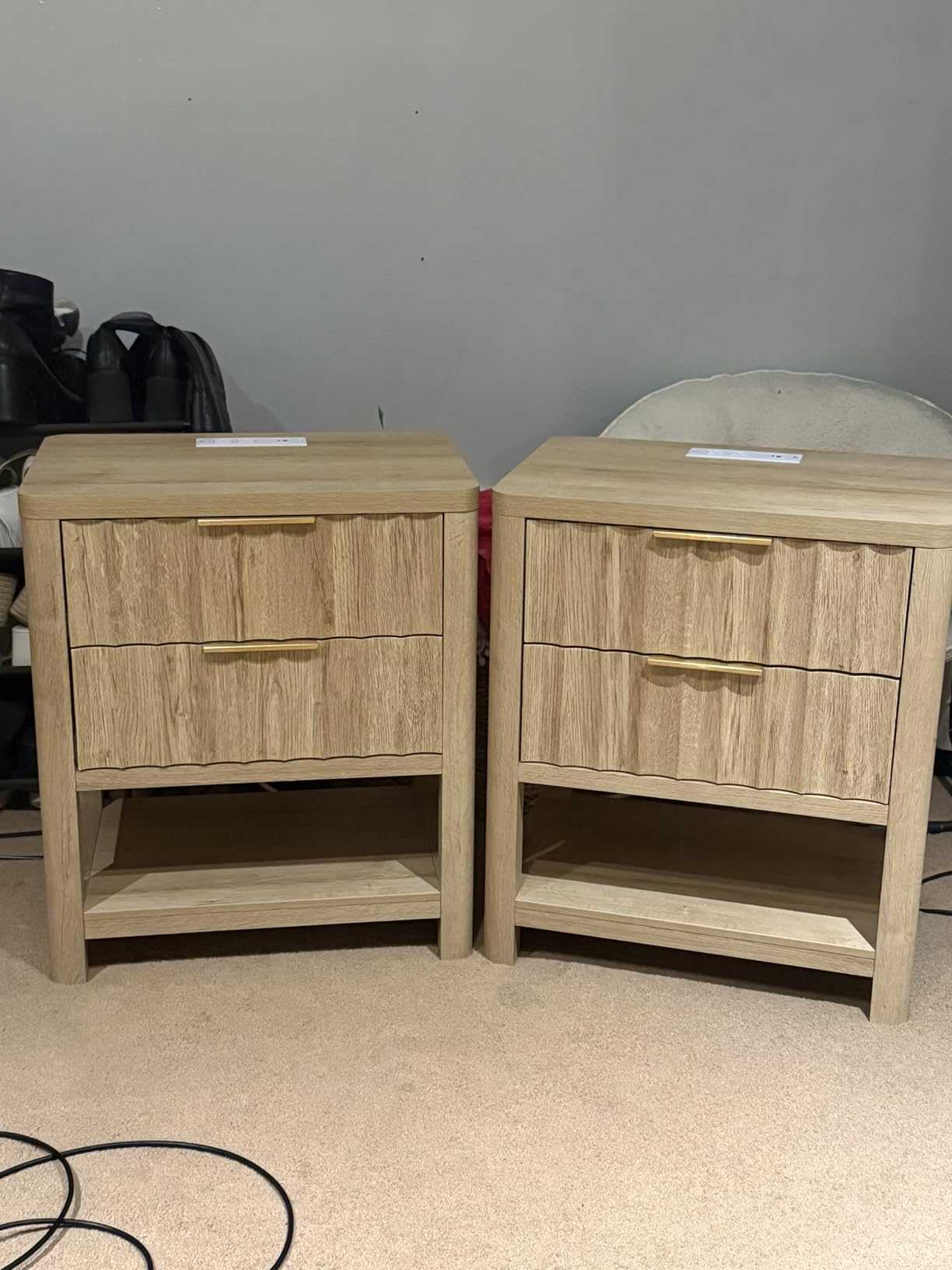 Huuger 27.6 Inch Tall Night Stands with Charger Station, USB-C Port, Fluted Nightstand Set of 2, Larger Wider Bed Side Table with 2 Deep Drawers, Open Shelf, Bedroom Living Room End Table, Natural customer photo 2