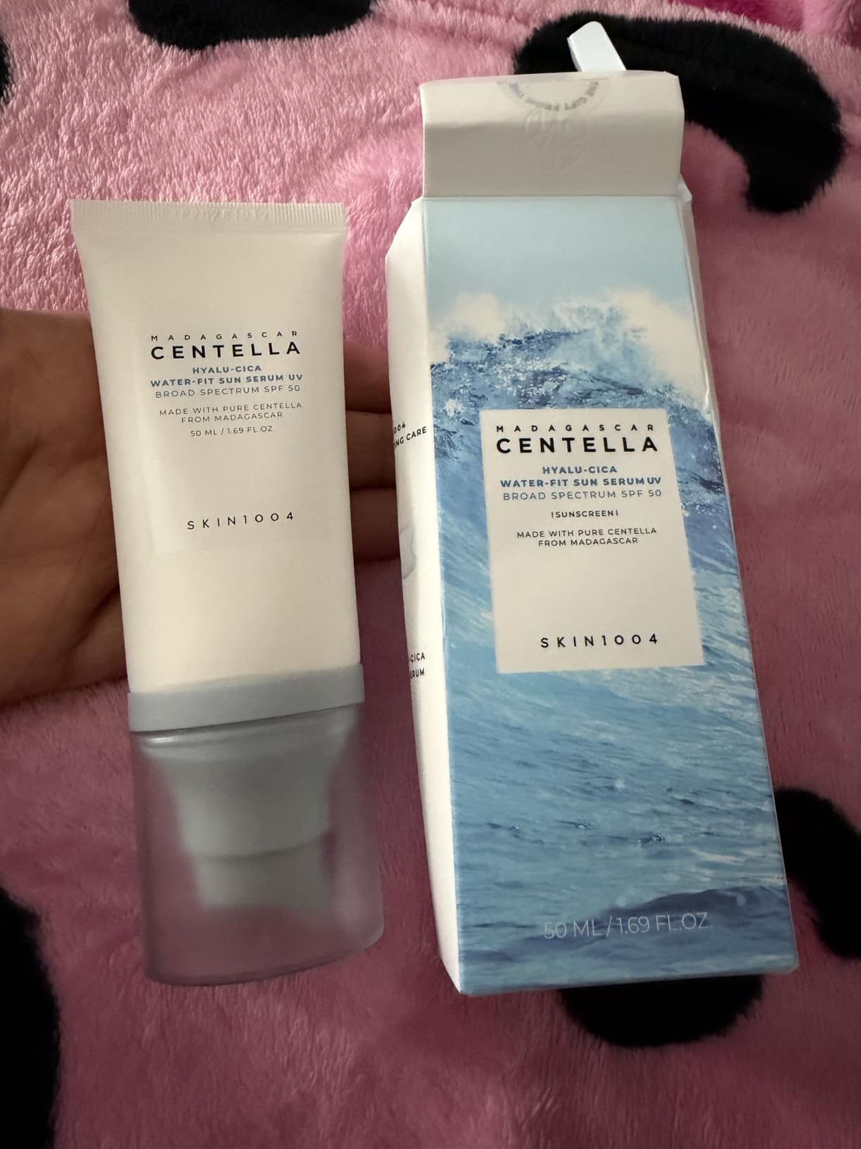 SKIN1004 Centella Hyalu-Cica Water-Fit Sun Serum SPF 50, Korean Sunscreen, Hyaluronic Acid, No White Cast, 1.69 fl.oz customer photo 2