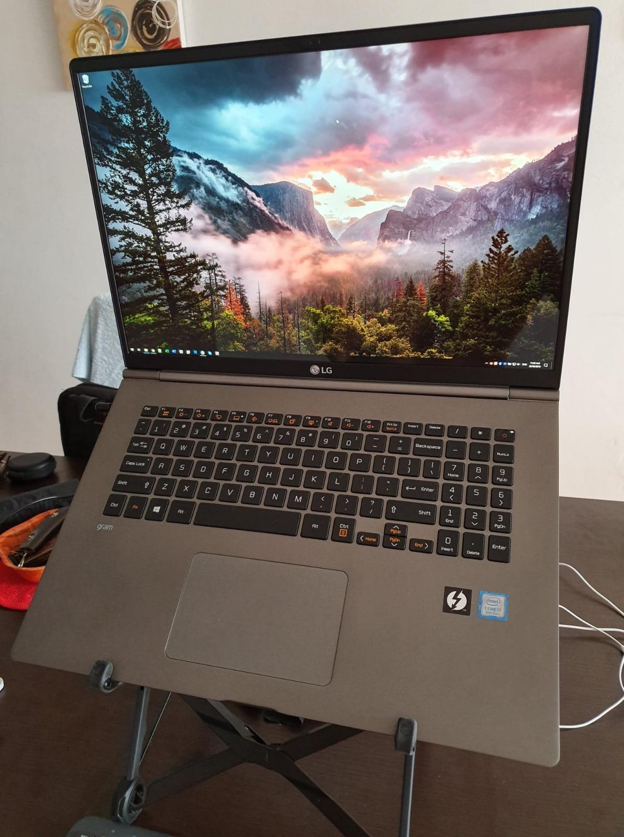 2025 LG Gram 17 Touchscreen Laptop - 17