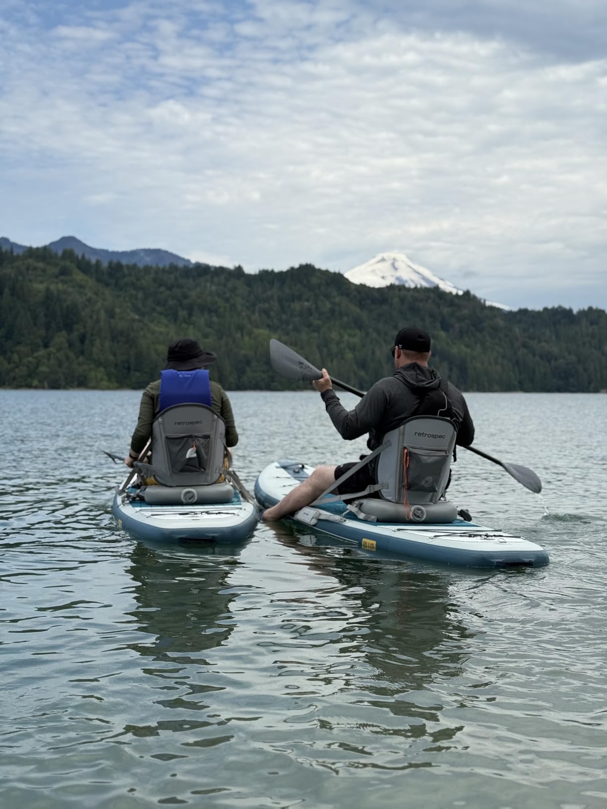 Retrospec Weekender Plus 10' Inflatable Stand Up Paddleboard Double Layer PVC iSUP Bundle w/ Carrying Case, 3 Piece Adjustable Aluminum Paddle, 3 Removable Fins, Pump, and Cell Phone Case customer photo 2