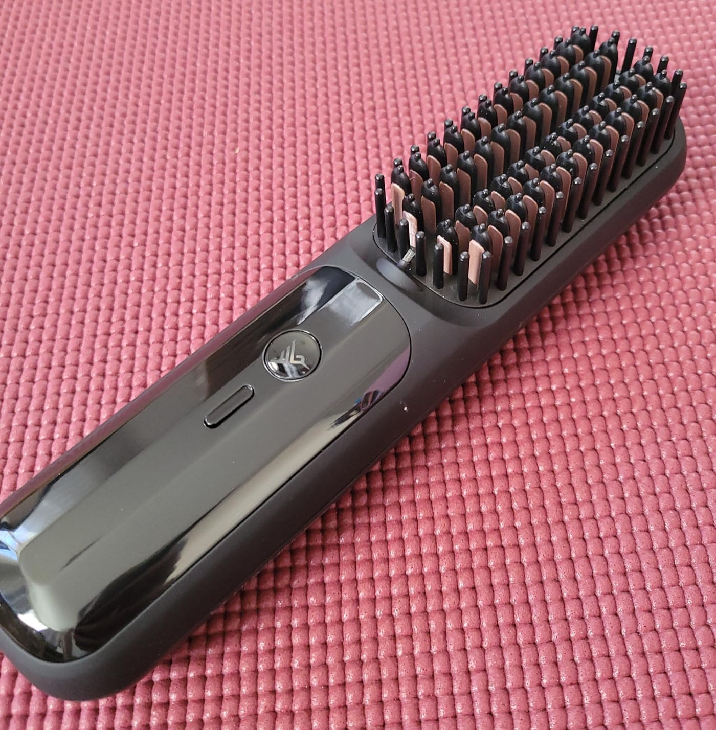 HUMMINGBIRD MK18 BeardBoss Cordless Beard Straightener for Men - Heated Beard Brush & Hot Comb, 5 Temp Settings, Anti-Scald Portable Hair Straightener, PTC Ceramic Heat, Infrared & Ionic, Travel Case customer photo 1