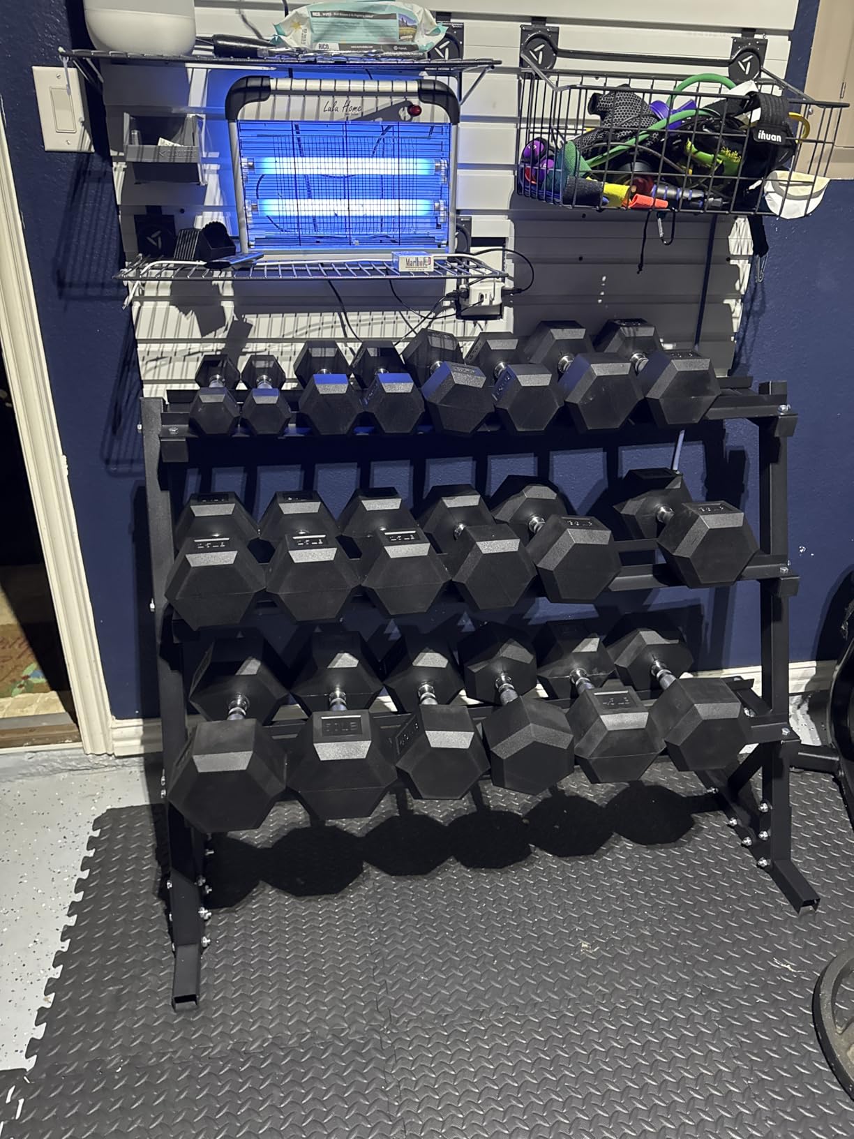 Fitvids Rubber Coated Hex Dumbbell Set with Storage Rack, 100/150/200/550 LB Hand Weight Set with Anti-Slip Grip for Home Gym customer photo 1