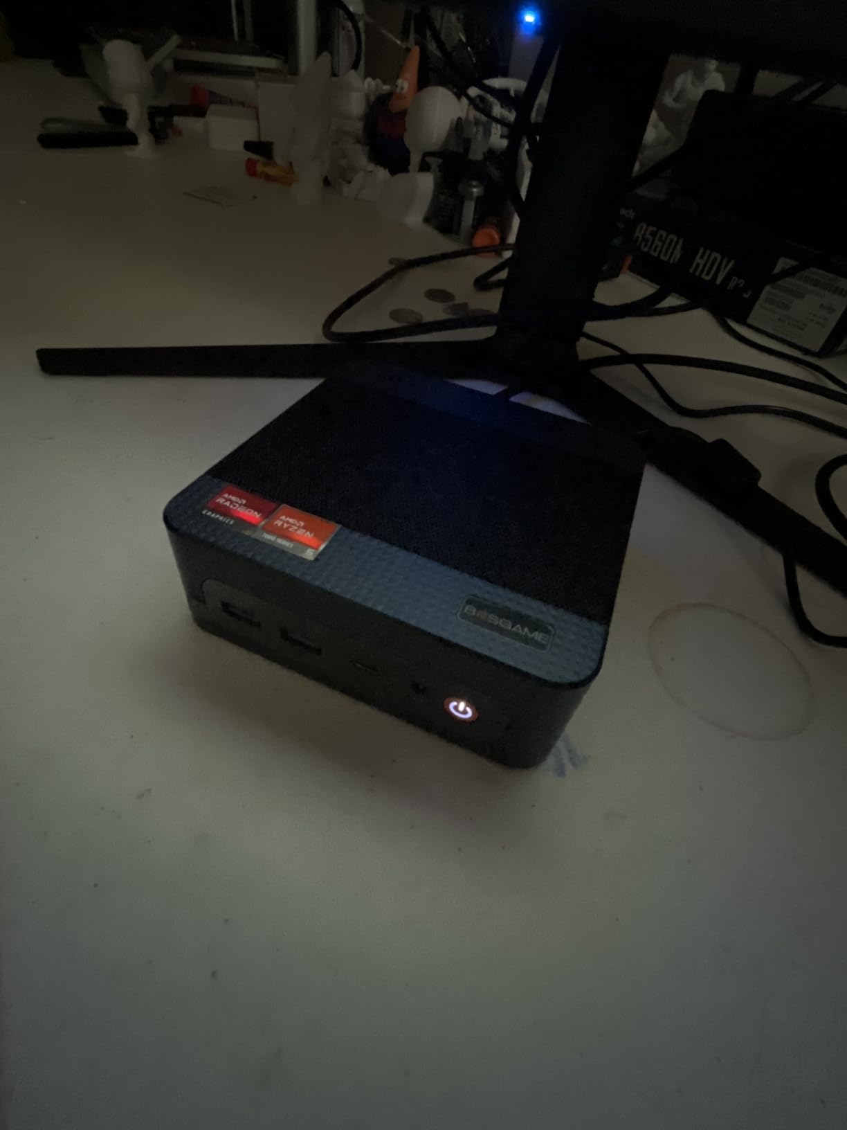 BOSGAME E4 Mini PC, AMD Ryzen 5 3550H, 16GB DDR4 512GB PCIe SSD, Dual RJ45, 4K Triple Display, Wi-Fi 5/BT 5.0 customer photo 1