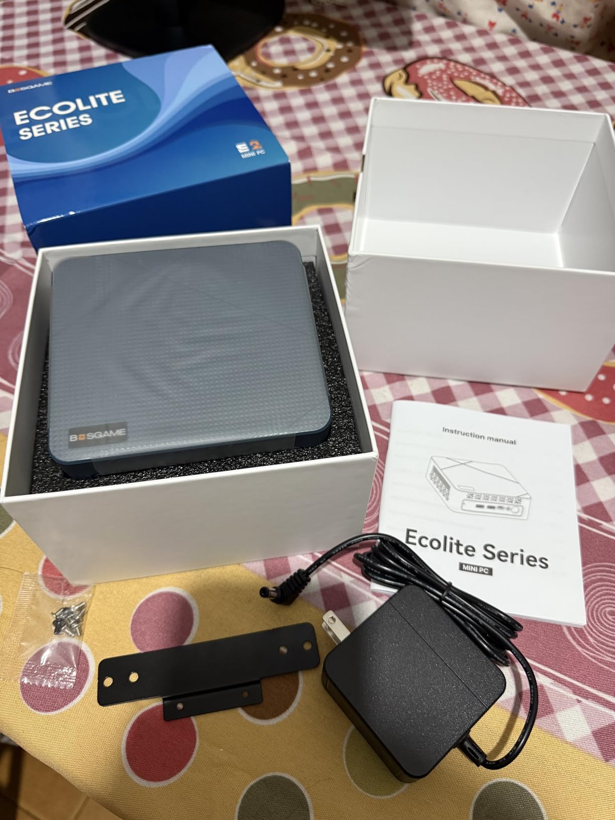 BOSGAME E4 Mini PC, AMD Ryzen 5 3550H, 16GB DDR4 512GB PCIe SSD, Dual RJ45, 4K Triple Display, Wi-Fi 5/BT 5.0 customer photo 2
