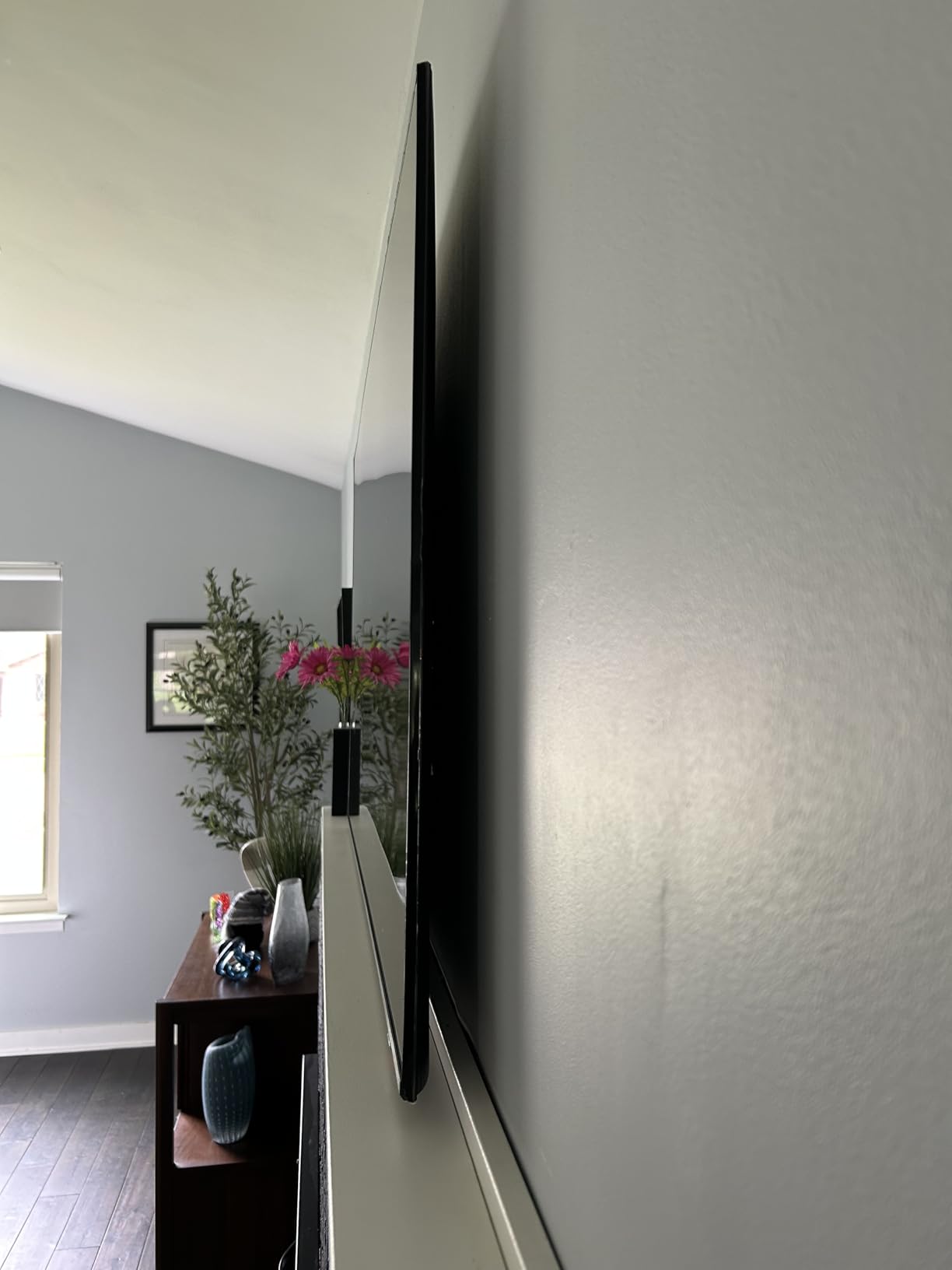 43-Inch Class Neo QLED QN70H Series Samsung Vision AI Smart TV (2026 Model, 43QN70H) Quantum Mini LED, 100% Color Volume with Quantum Dot, NQ4 AI Processor, 4K Upscaling, Alexa Built-in customer photo 1